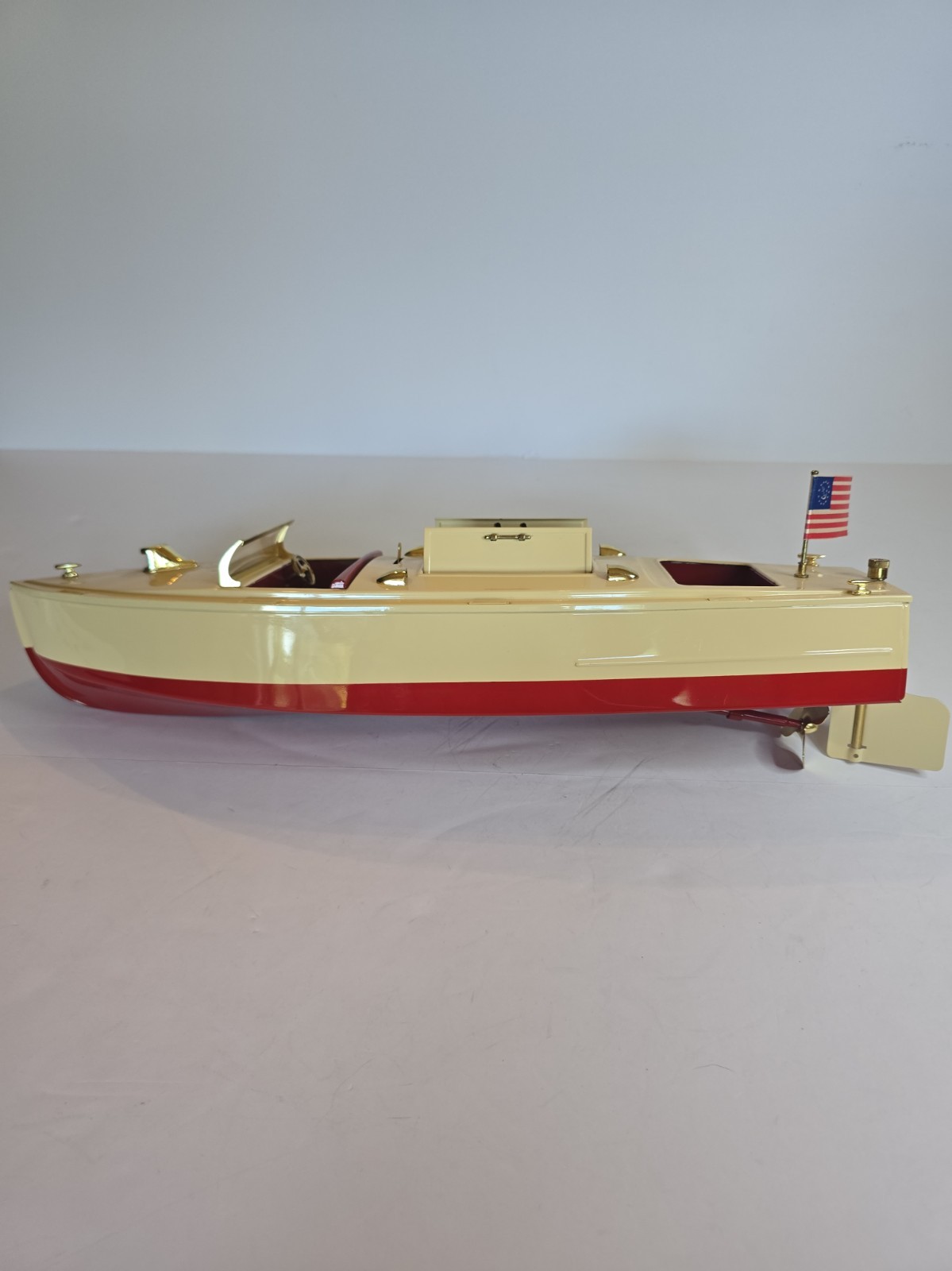 Lionel Classics 6-13802 No.43 Tinplate Runabout Toy Boat Working Clockwork Motor Lionel Classics 6-13802 No.43 Tinplate Runabout Toy Boat Working Clockwork Motor