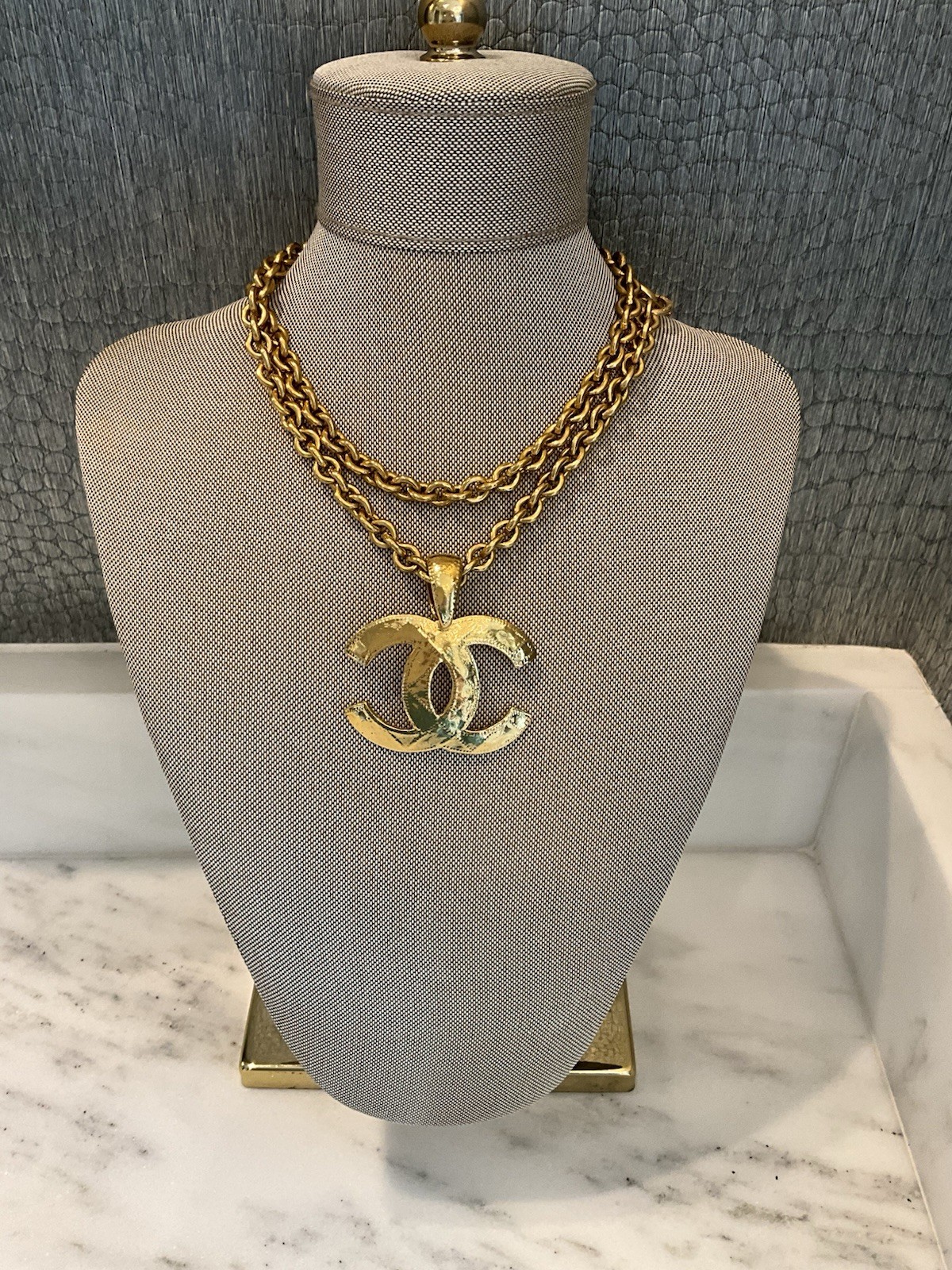 Vintage CHANEL chain necklace large CC Pendant Yellow Gold Classic Quilted