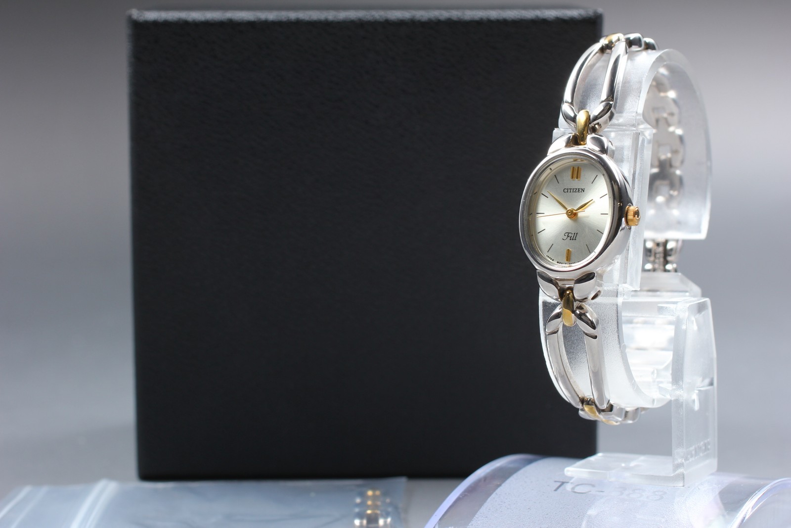 Vintage 1992 N MINT Quartz Citizen Fill 5930-S75497 Two-Tone Womens Watch JAPAN