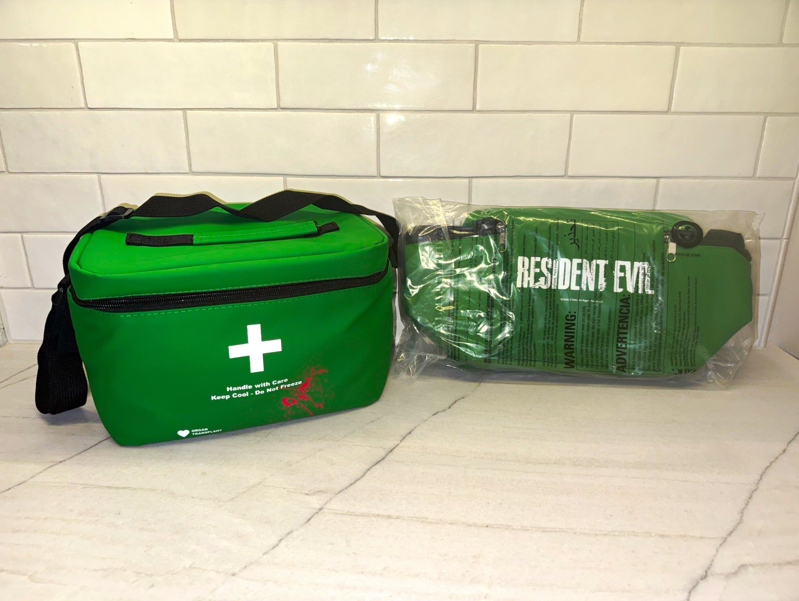 Resident Evil 2026 Popcorn Bucket Insulated Bag Sealed IN HAND/BRAND NEW Resident Evil 2026 Popcorn Bucket Insulated Bag Sealed IN HAND/BRAND NEW