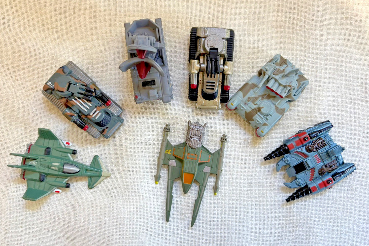 Vintage 1990s Galoob Micro Machines Lot of 7. 5x vehicles & 2x Flying Ship/Plane Vintage 1990s Galoob Micro Machines Lot of 7. 5x vehicles & 2x Flying Ship/Plane