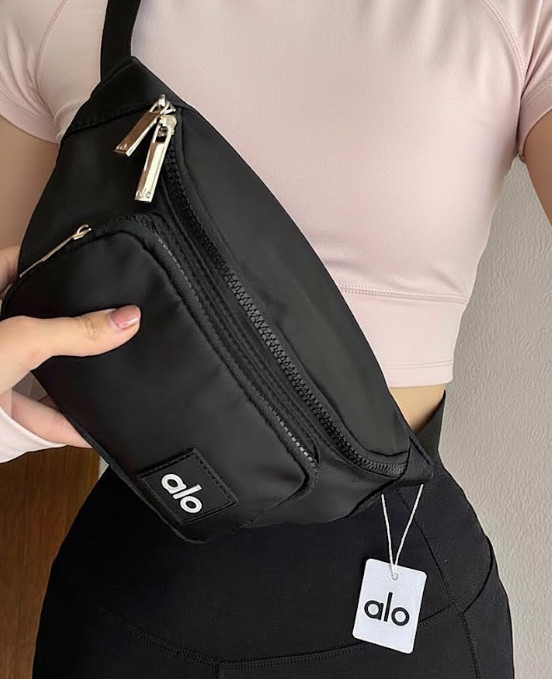 Alo Yoga Explorer Belt Bag Black – Crossbody Fanny Pack Waist Travel NWT