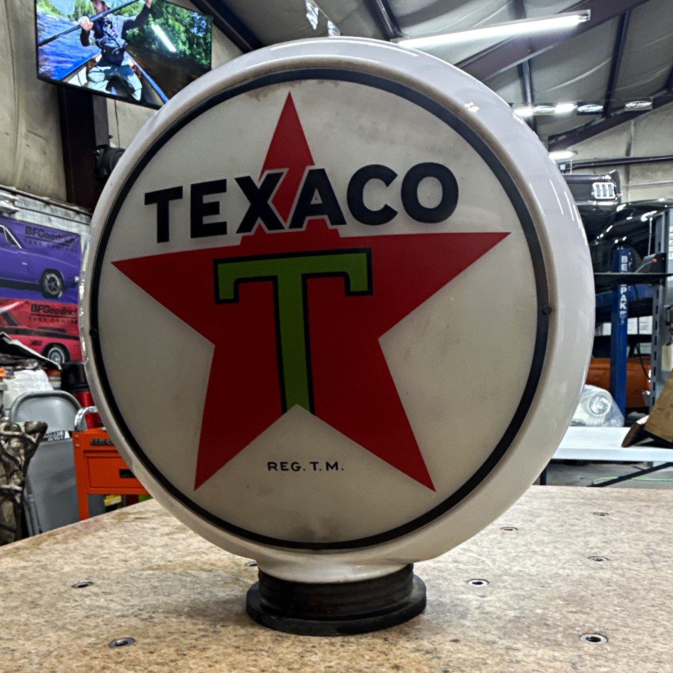 Texaco original milk, glass globe with one lens gas and oil advertising Texaco original milk, glass globe with one lens gas and oil advertising