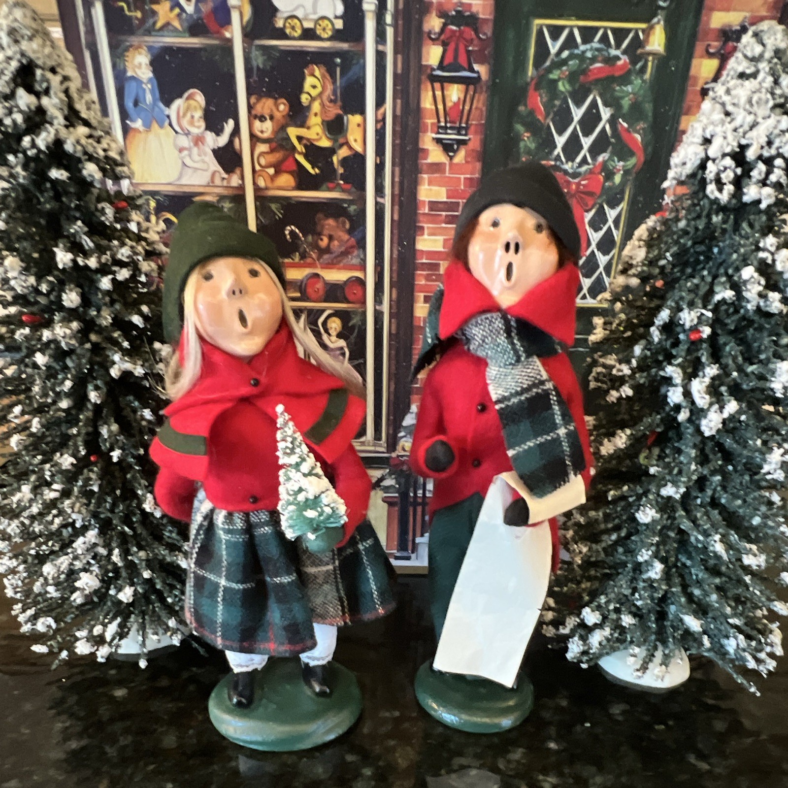 Vintage 2005 Christmas Caroler boy and girl w/ red & green outfits plaid fabric Vintage 2005 Christmas Caroler boy and girl w/ red & green outfits plaid fabric