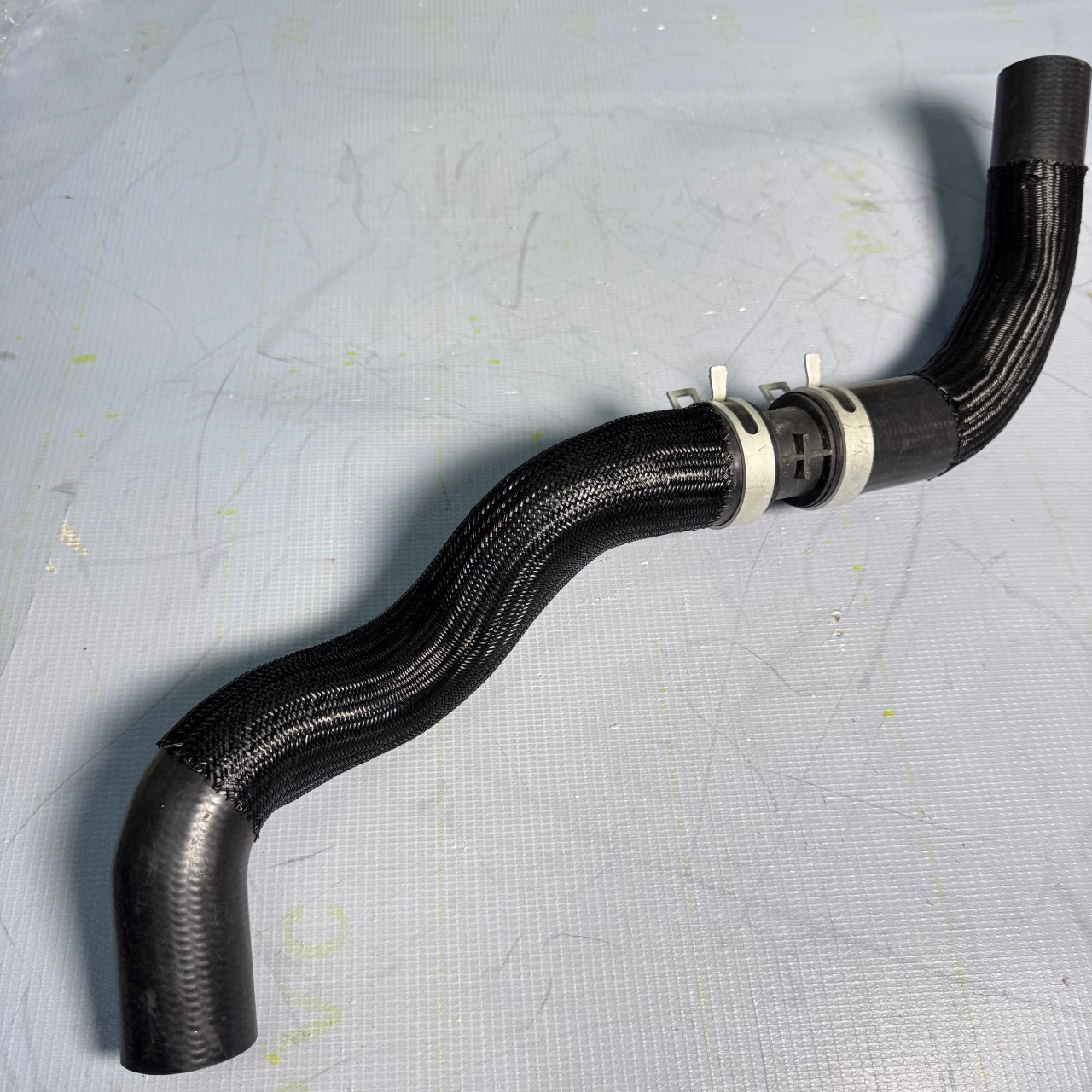 Radiator Coolant Hose Fits Ford 2017-2022 HL3Z8260A Radiator Coolant Hose Fits Ford 2017-2022 HL3Z8260A