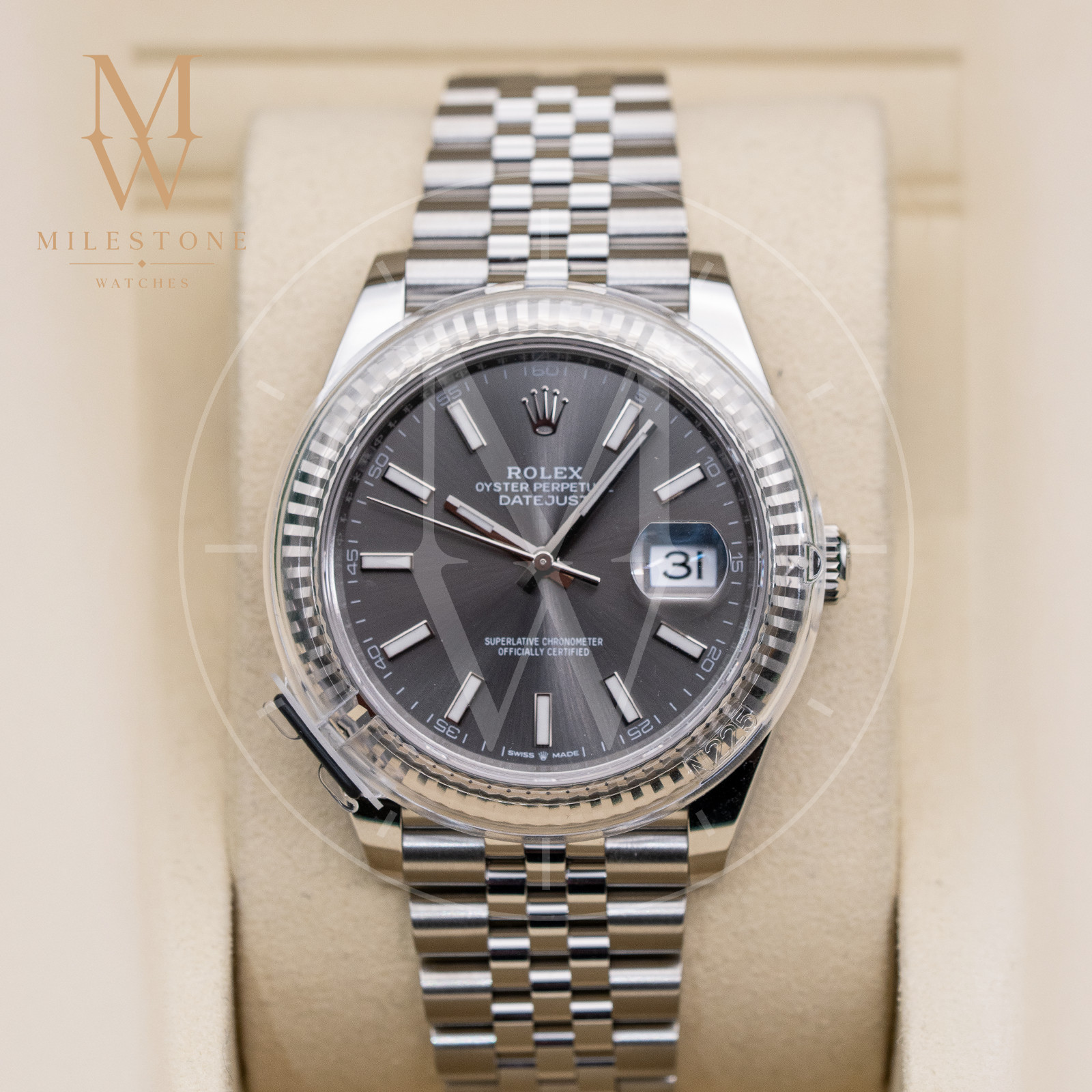 NEW & UNWORN FULL SET 2026 Rolex Datejust Slate 41mm 126334-0014 Jubilee NEW & UNWORN FULL SET 2026 Rolex Datejust Slate 41mm 126334-0014 Jubilee