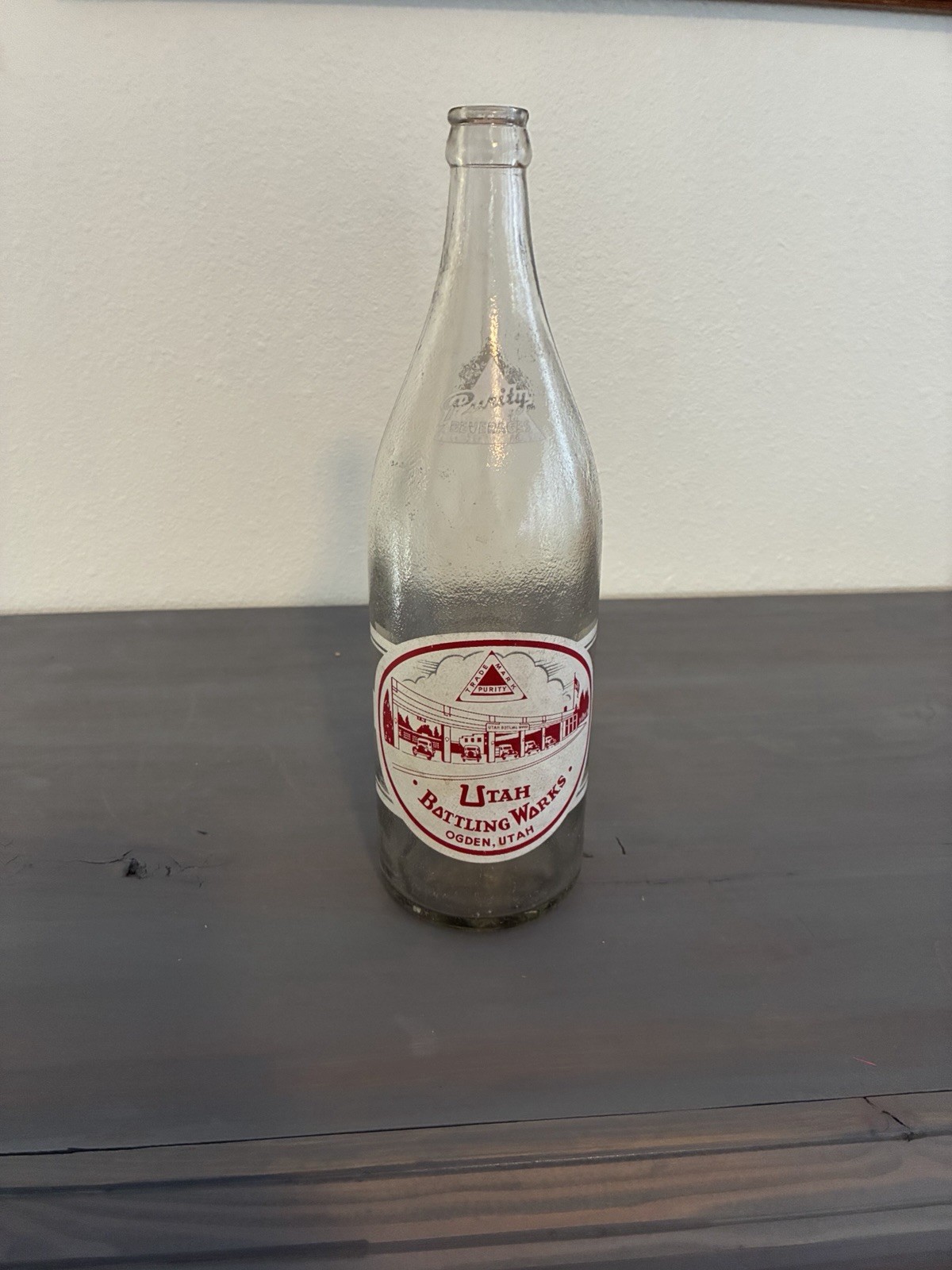 Vintage Utah Bottling Works Ogden Utah Purity Beverages 32 Oz Soda Bottle Label