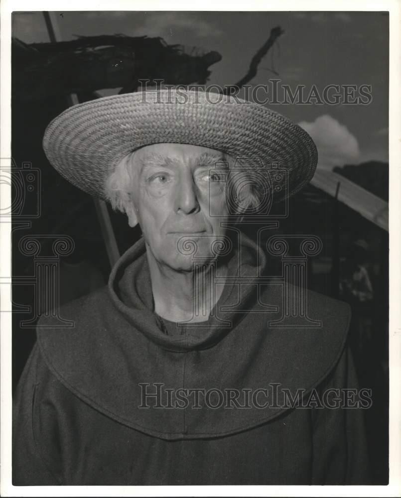 1955 Press Photo Walter Hampden in 