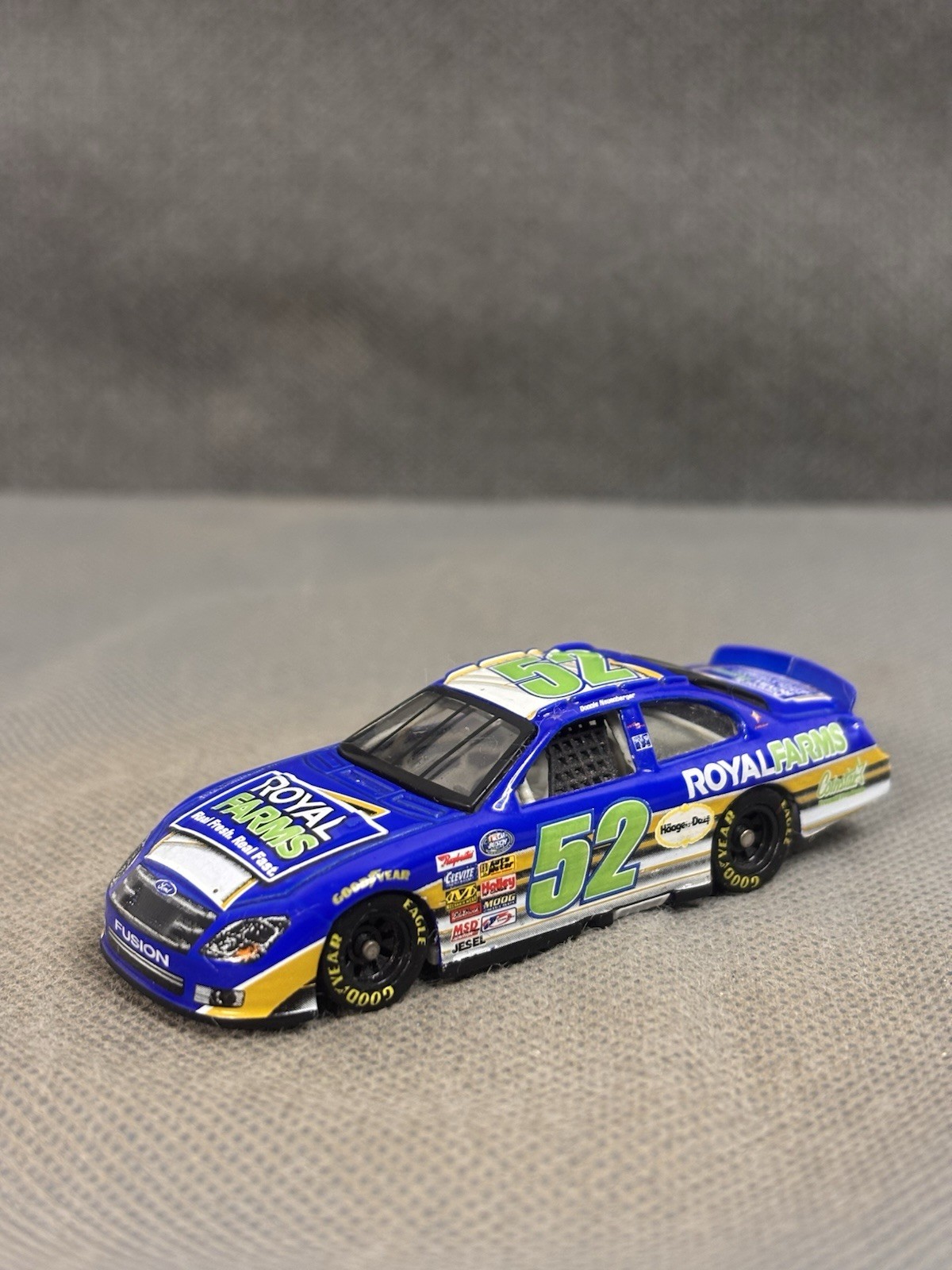 ***RARE*** LOOSE Donnie Neuenberger 2007 Royal Farms 1/64 CFS Diecast ***RARE*** LOOSE Donnie Neuenberger 2007 Royal Farms 1/64 CFS Diecast