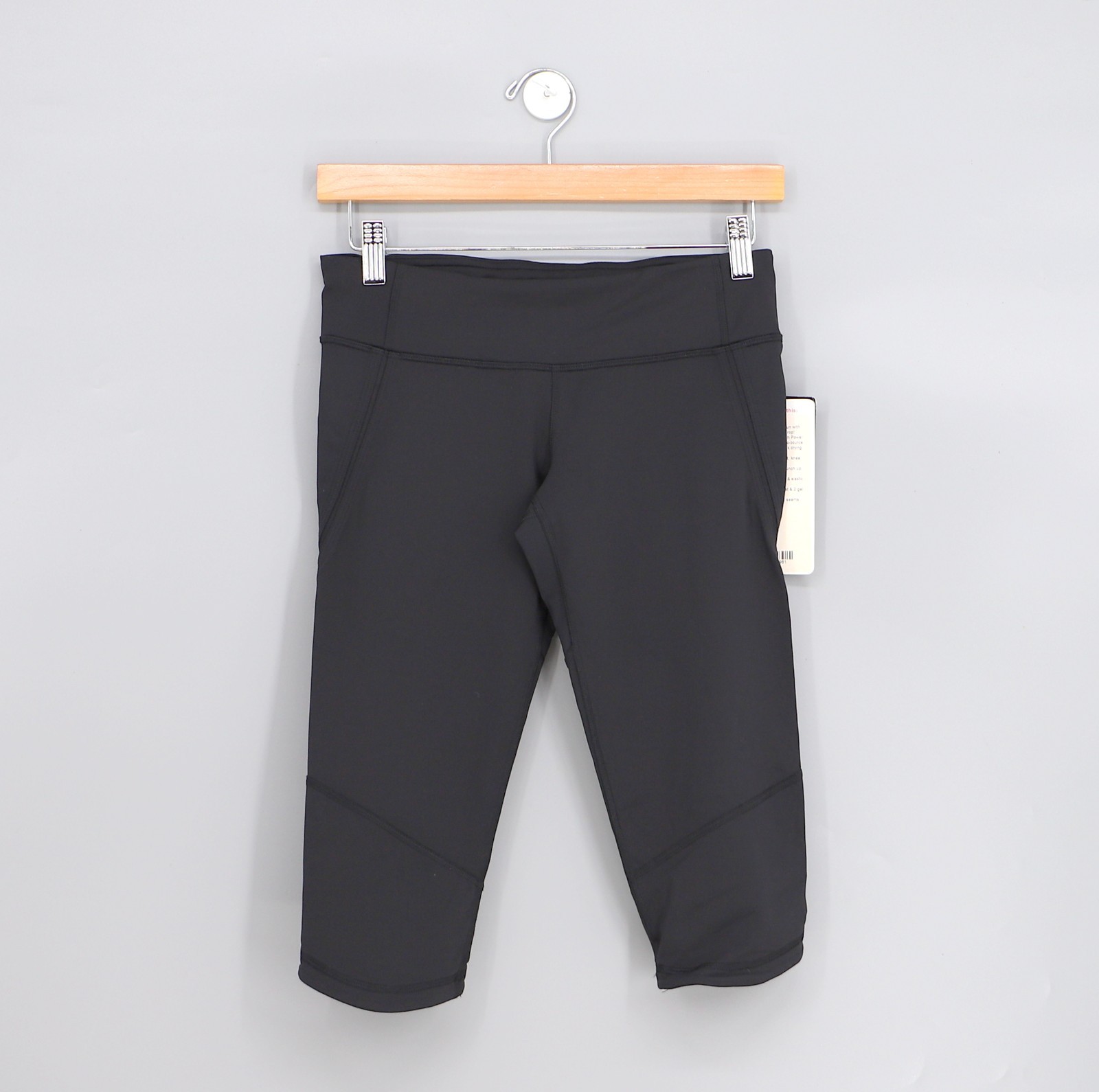 NWT LULULEMON Run Excel Crop Pants in Black Size 6 NWT LULULEMON Run Excel Crop Pants in Black Size 6