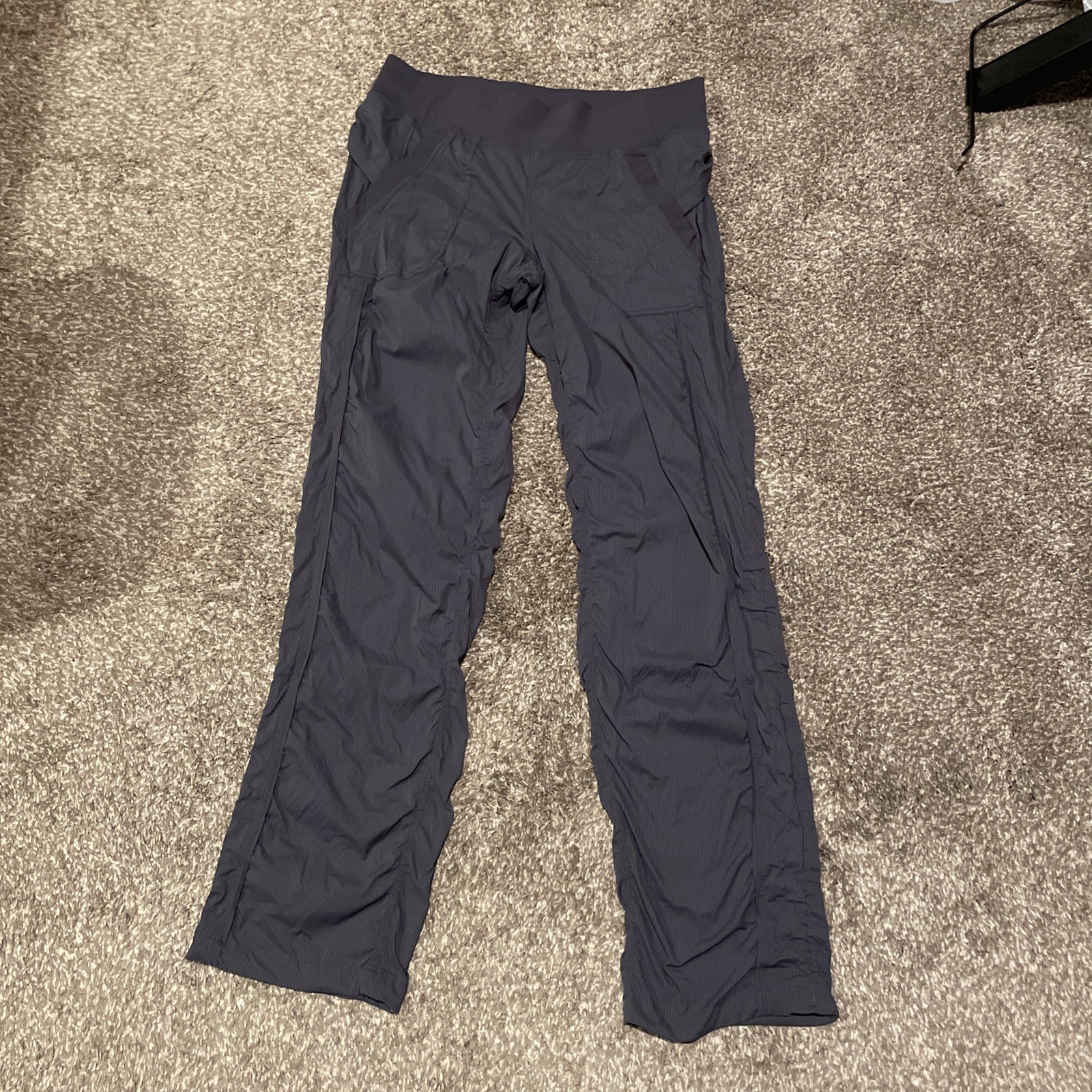 LULULEMON Womens Sz 10 Tall Quick Step Pants Coal Gray Studio Stretch EUC LULULEMON Womens Sz 10 Tall Quick Step Pants Coal Gray Studio Stretch EUC