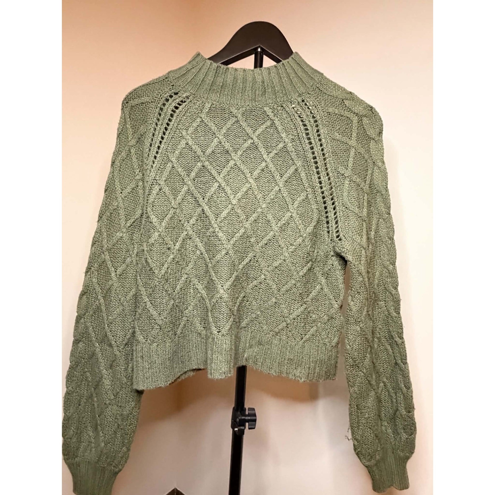 American Eagle Sage Green Cable Knit Balloon Sleeve Sweater American Eagle Sage Green Cable Knit Balloon Sleeve Sweater