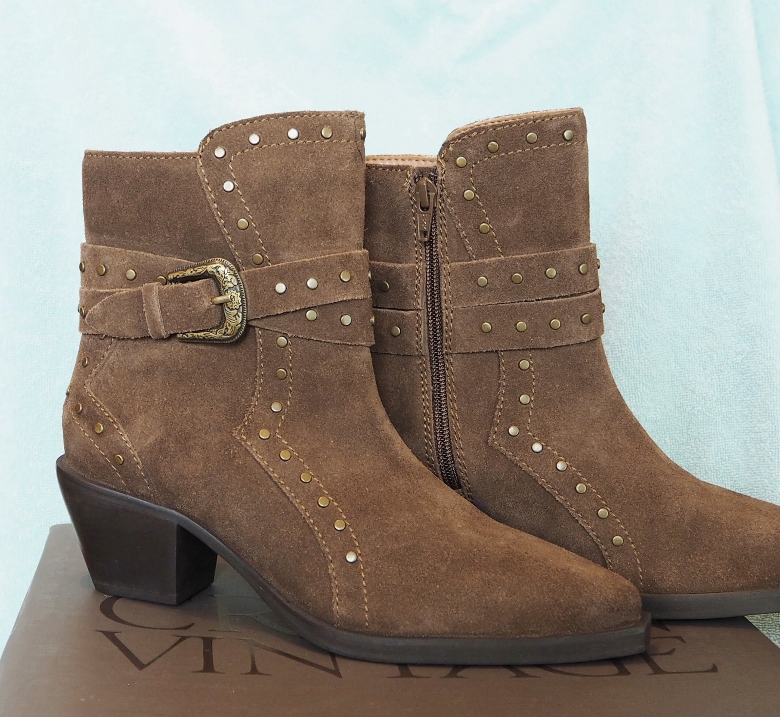 NIB Crown Vintage Kilon Brown Leather  Studded Western Ankle Boots Women\'s 7