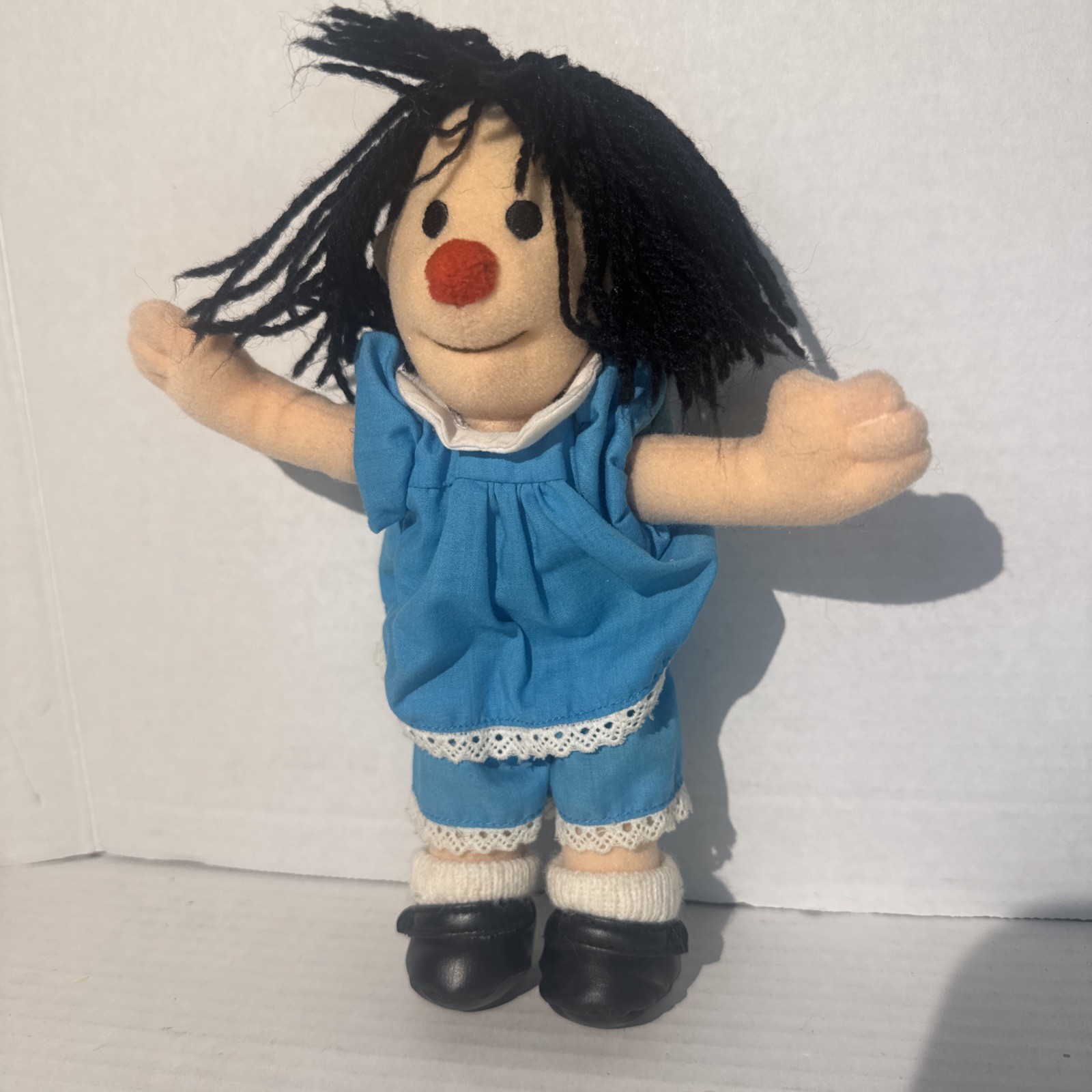 Vintage 1997 Big Comfy Couch Molly 9\ Vintage 1997 Big Comfy Couch Molly 9\