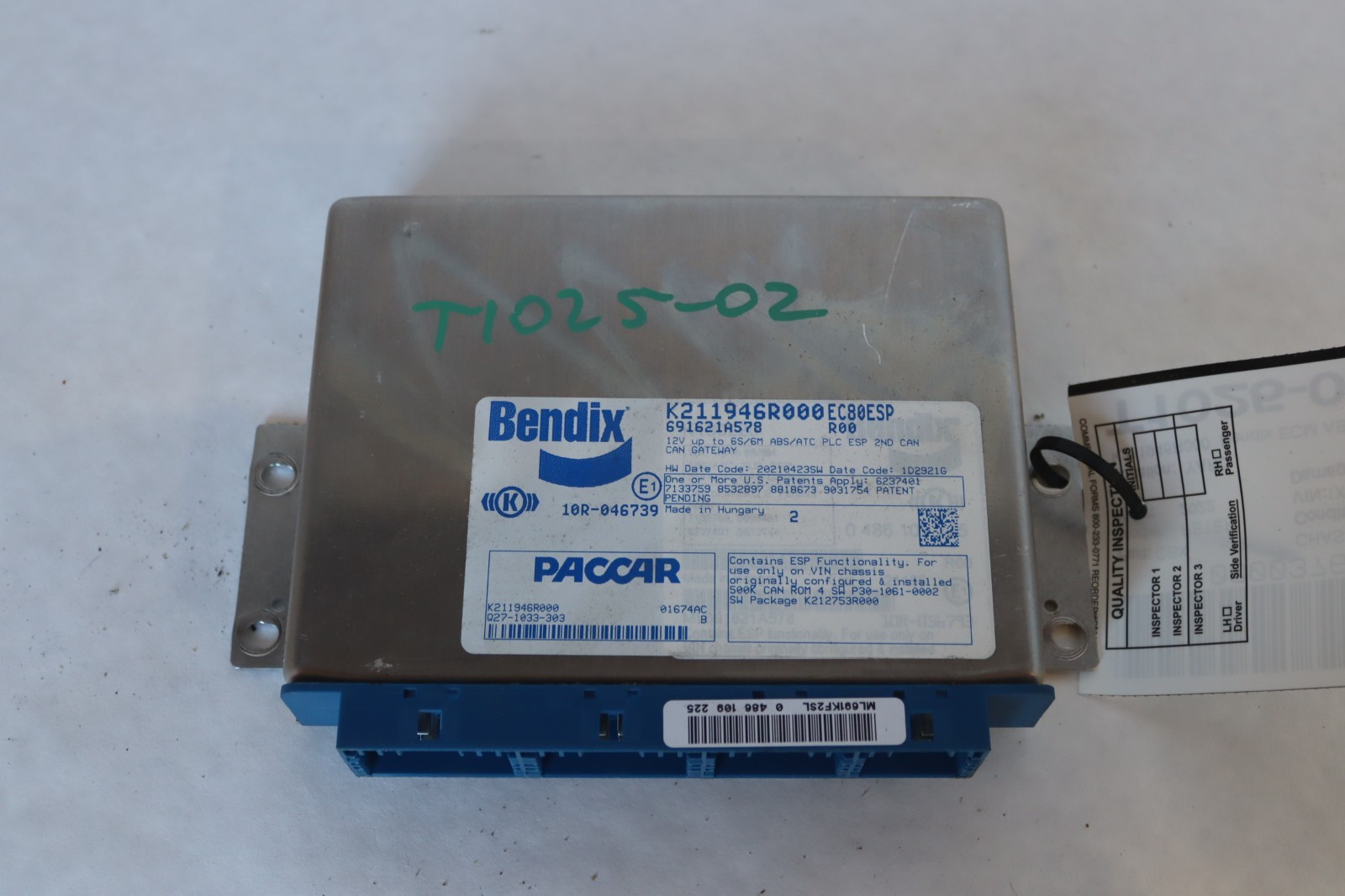2018-2023 PETERBILT 579 BENDIX ECM ABS CONTROL MODULE K211946R000 OEM 2018-2023 PETERBILT 579 BENDIX ECM ABS CONTROL MODULE K211946R000 OEM