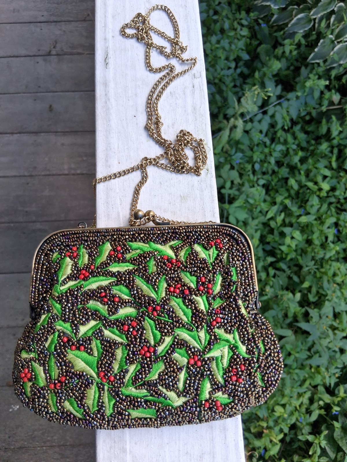 Vtg 1990s /Y2K Lady Jade Green Red Beaded Festive Fairycore Evening Bag w/Chain