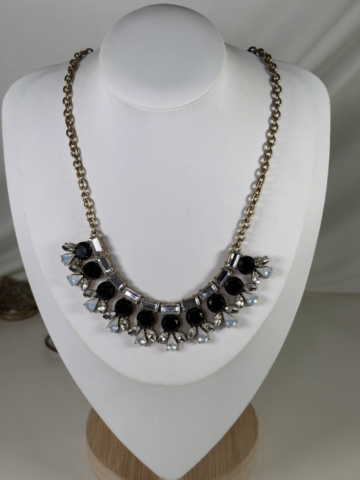 J Crew Black Iridescent Rhinestone Statement Necklace Gold Tone Crystal J Crew Black Iridescent Rhinestone Statement Necklace Gold Tone Crystal
