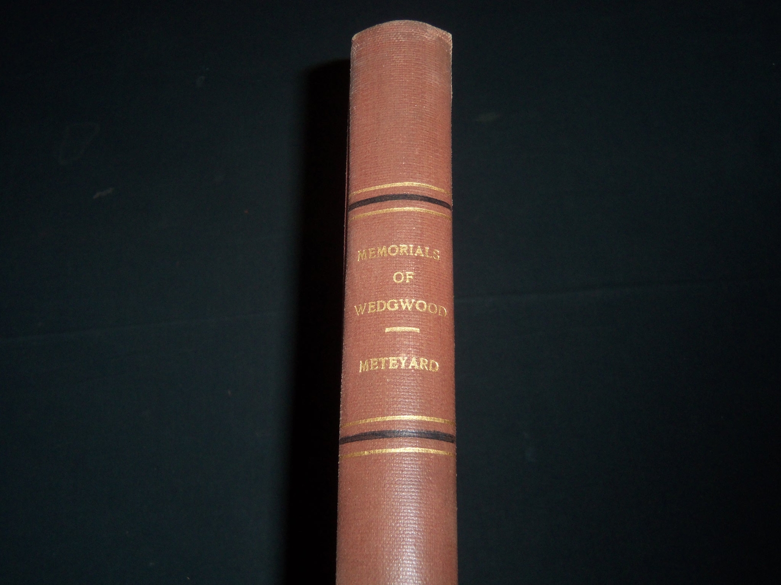 1874 MEMORIALS OF WEDGWOOD VOLUME BY ELIZA METEYARD - NICE PLATES - Z 54