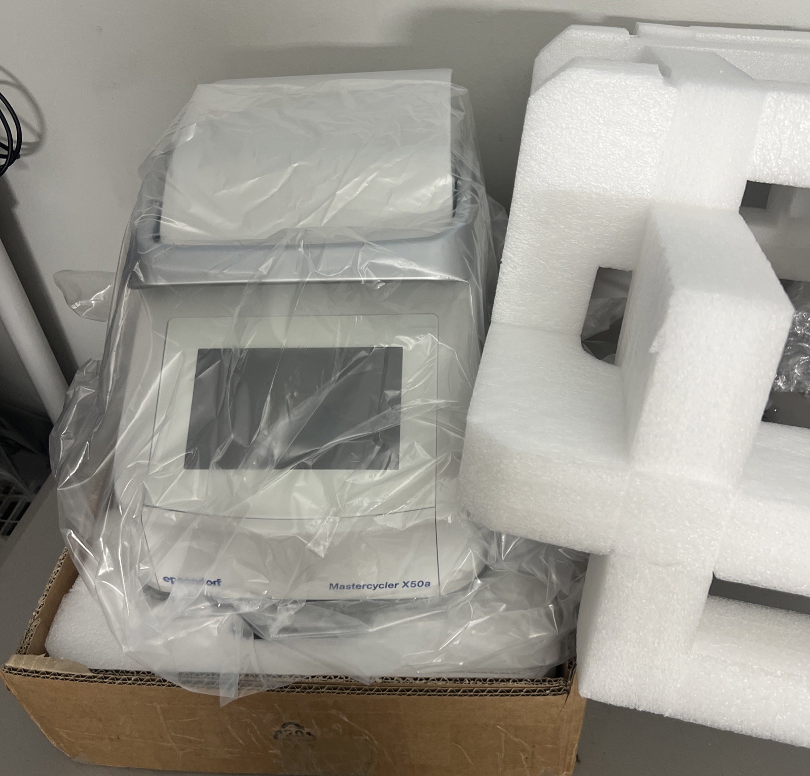 NEW- Open box Eppendorf Mastercycler Thermal Cycler X50a NEW- Open box Eppendorf Mastercycler Thermal Cycler X50a