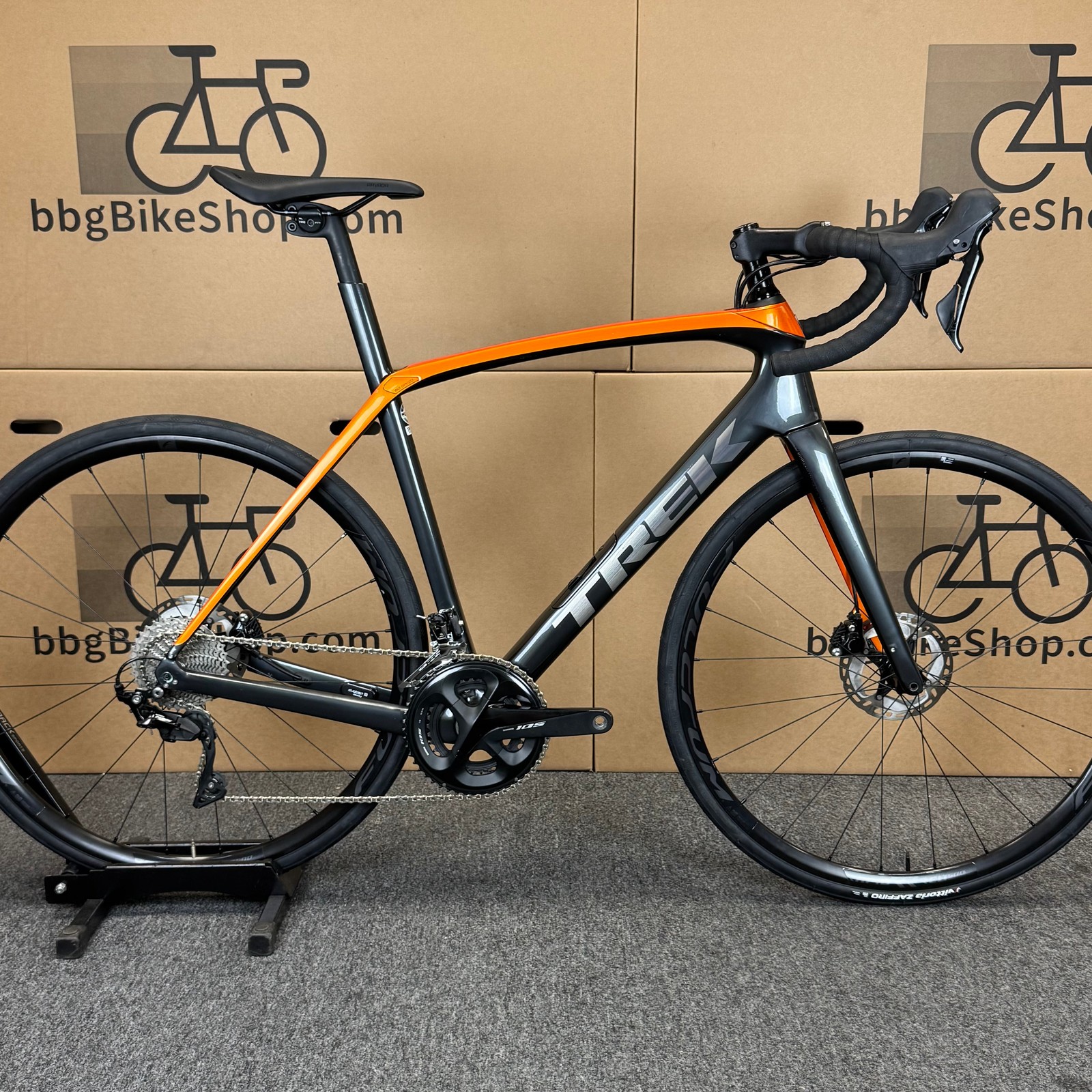 Used Trek Domane SL 5 Disc, Carbon Fiber Road Bike-2021, 56cm