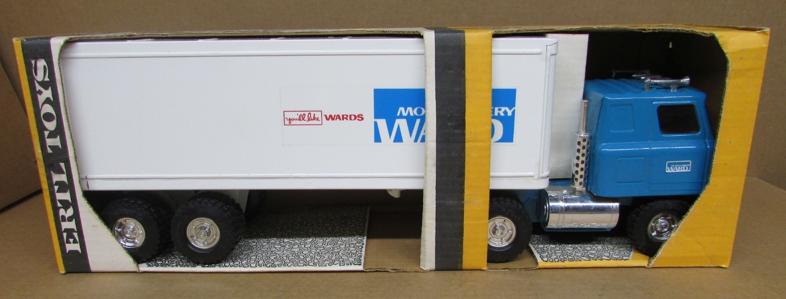 Vintage Ertl Toys Montgomery Ward IH Transtar Truck & Trailer NIB 1/16 Semi