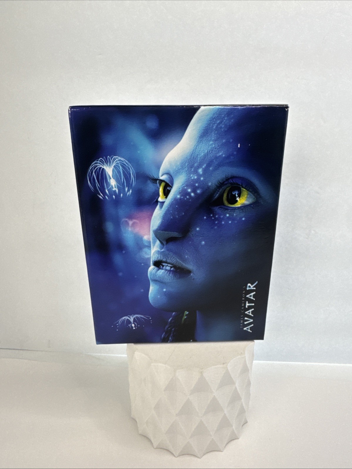 Avatar (Three-Disc Extended Collector\'s Edition)James Cameron DVD Set 25-14 Avatar (Three-Disc Extended Collector\'s Edition)James Cameron DVD Set 25-14