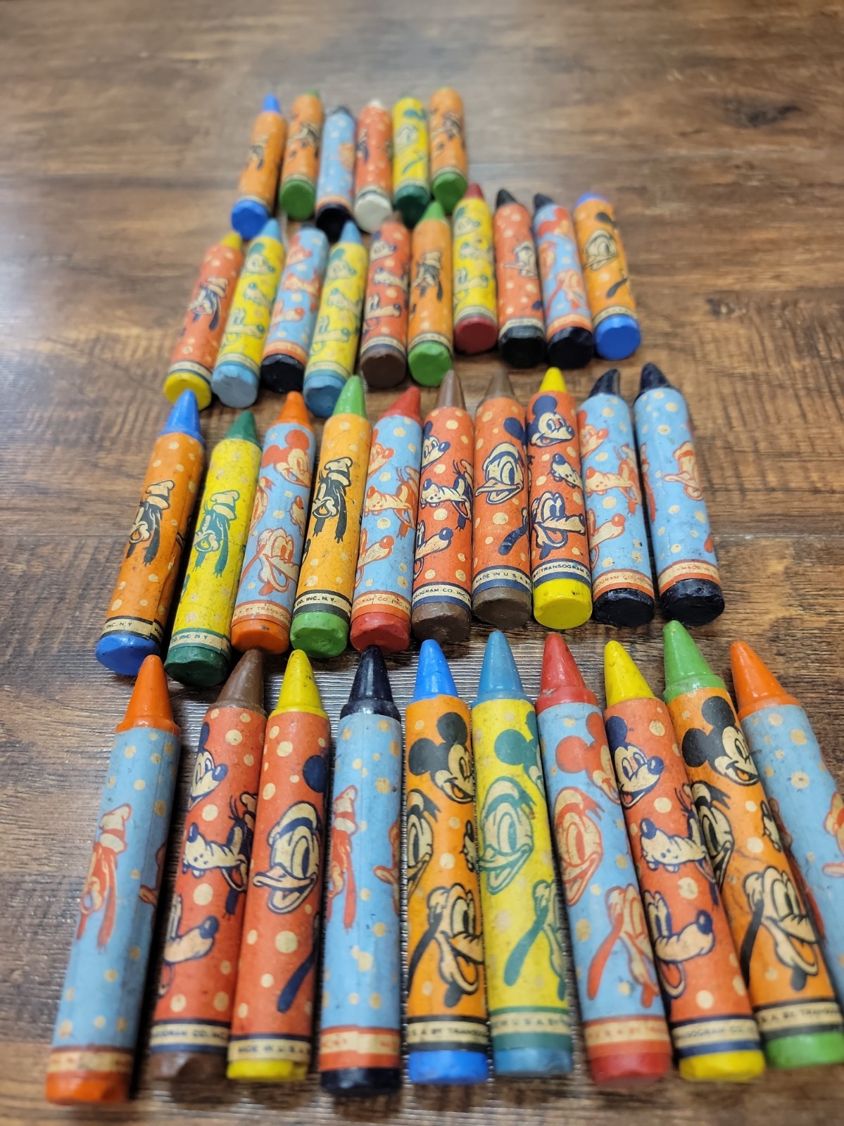 Vintage Disney Transogram Crayons Lot of 36 UNUSED Mickey Donald Goofy 1940s 195 Vintage Disney Transogram Crayons Lot of 36 UNUSED Mickey Donald Goofy 1940s 195