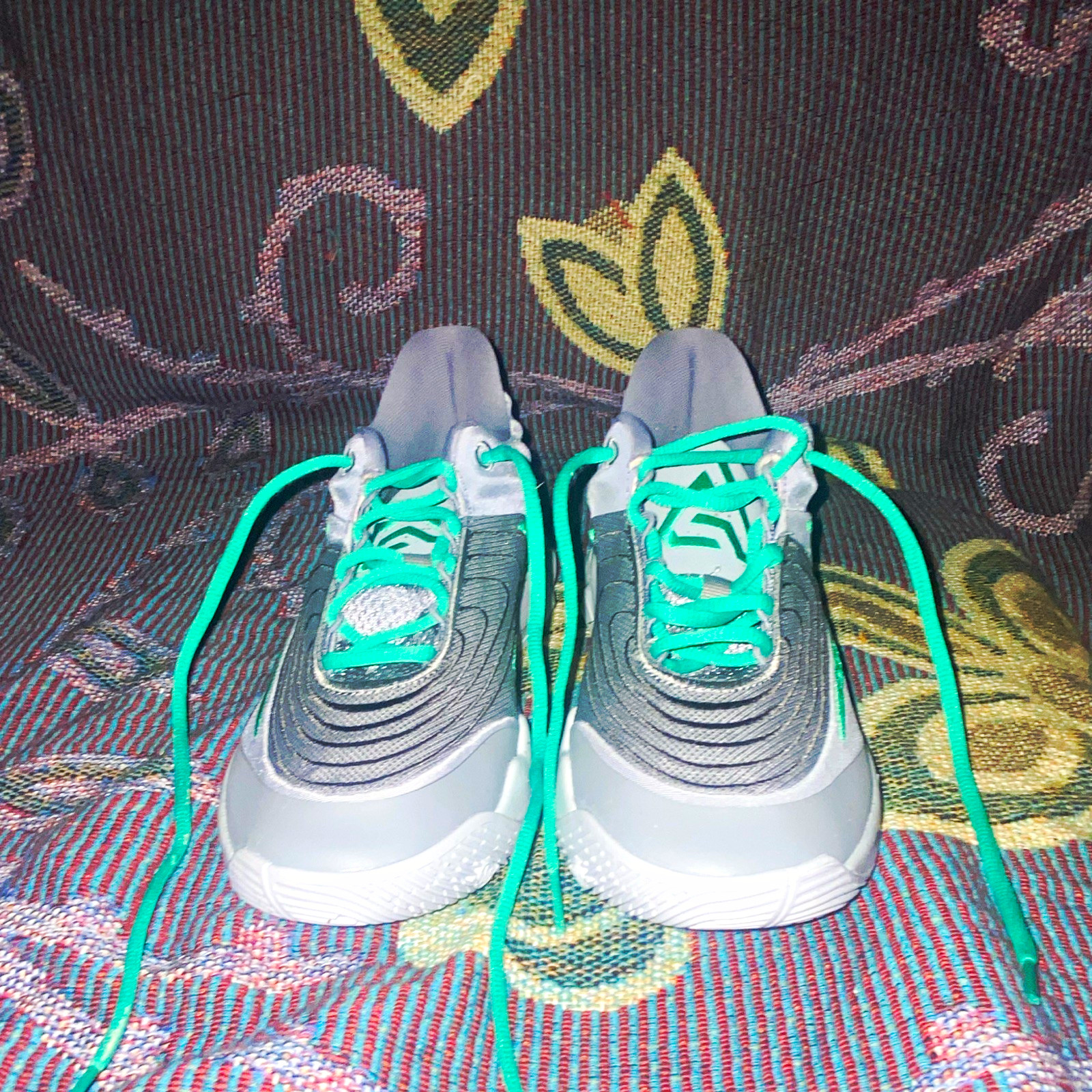 Nike Air Zoom Unisex Kids Low Top Running Sneakers Gray/Green 8.5N Nike Air Zoom Unisex Kids Low Top Running Sneakers Gray/Green 8.5N