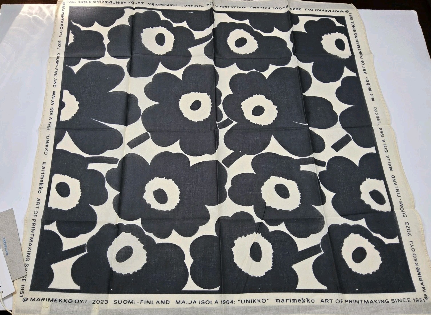 Marimekko Kioski Astrilli Unikko Floral Organic Cotton Scarf Bandana Marimekko Kioski Astrilli Unikko Floral Organic Cotton Scarf Bandana
