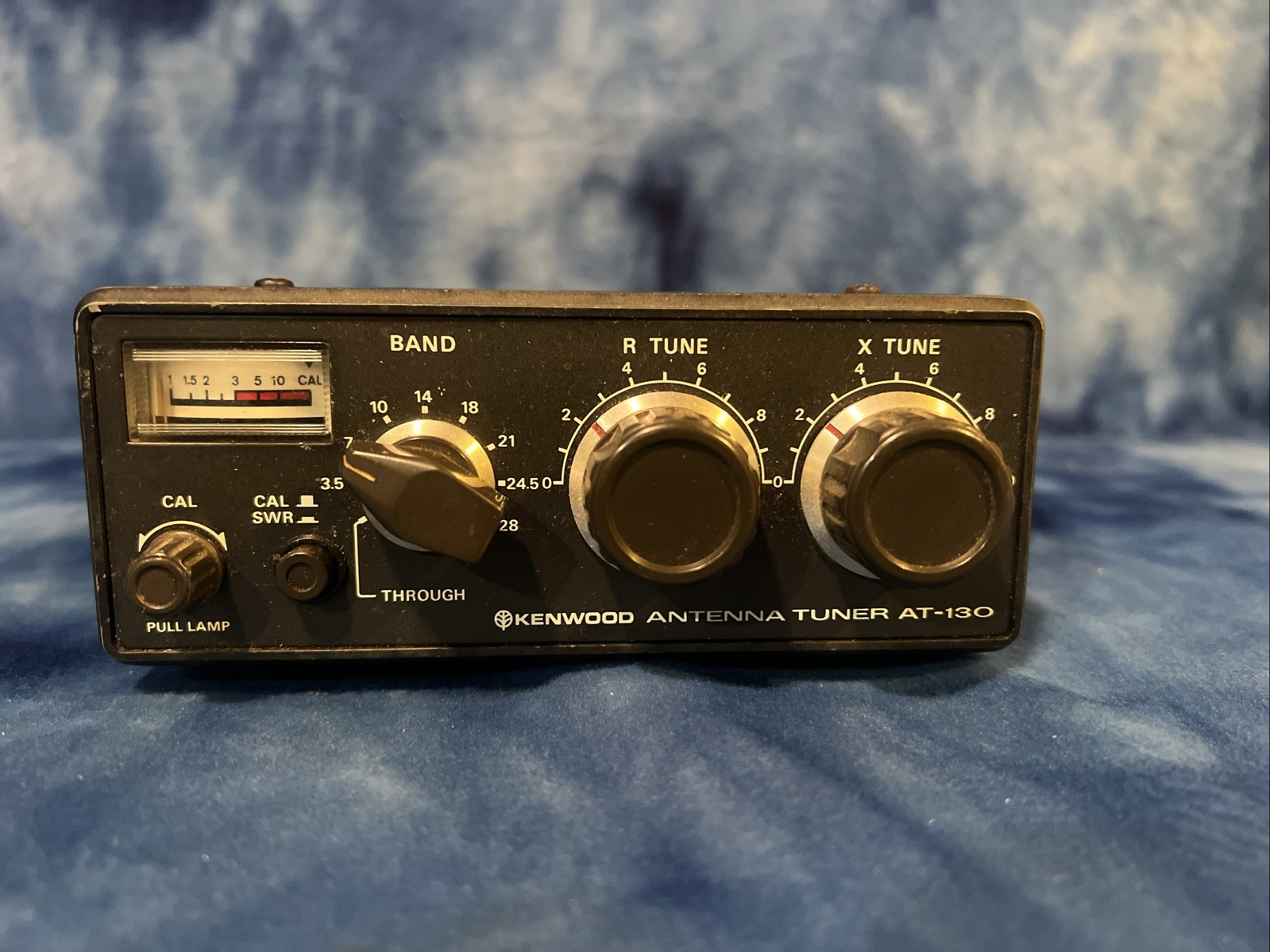TRIO KENWOOD AT-130 1.8 to 28MHZ ANTENNA TUNER Amateur Ham Radio Used TRIO KENWOOD AT-130 1.8 to 28MHZ ANTENNA TUNER Amateur Ham Radio Used