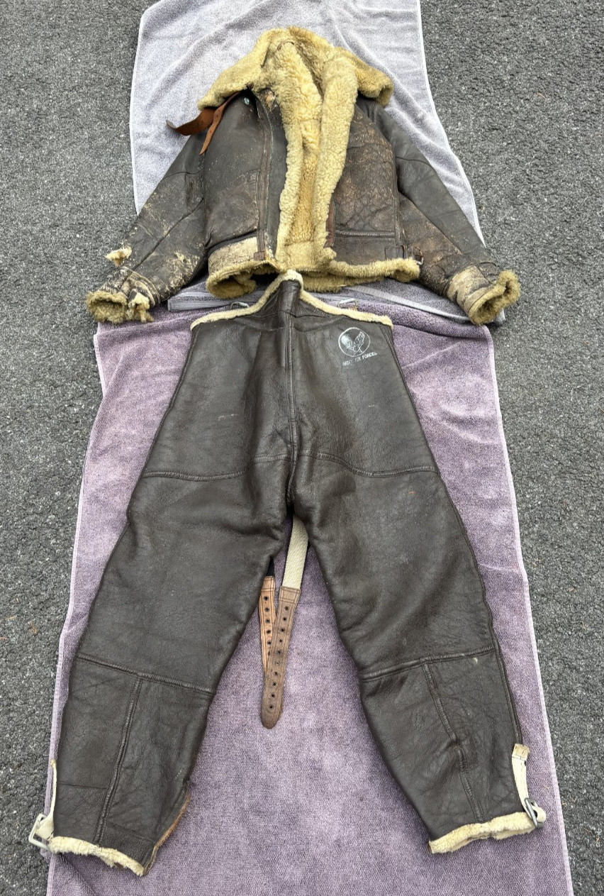 Original WW2 USAAF Sheepskin B-3 Jacket Pants Bomber Army Air Forces Sz36R Original WW2 USAAF Sheepskin B-3 Jacket Pants Bomber Army Air Forces Sz36R