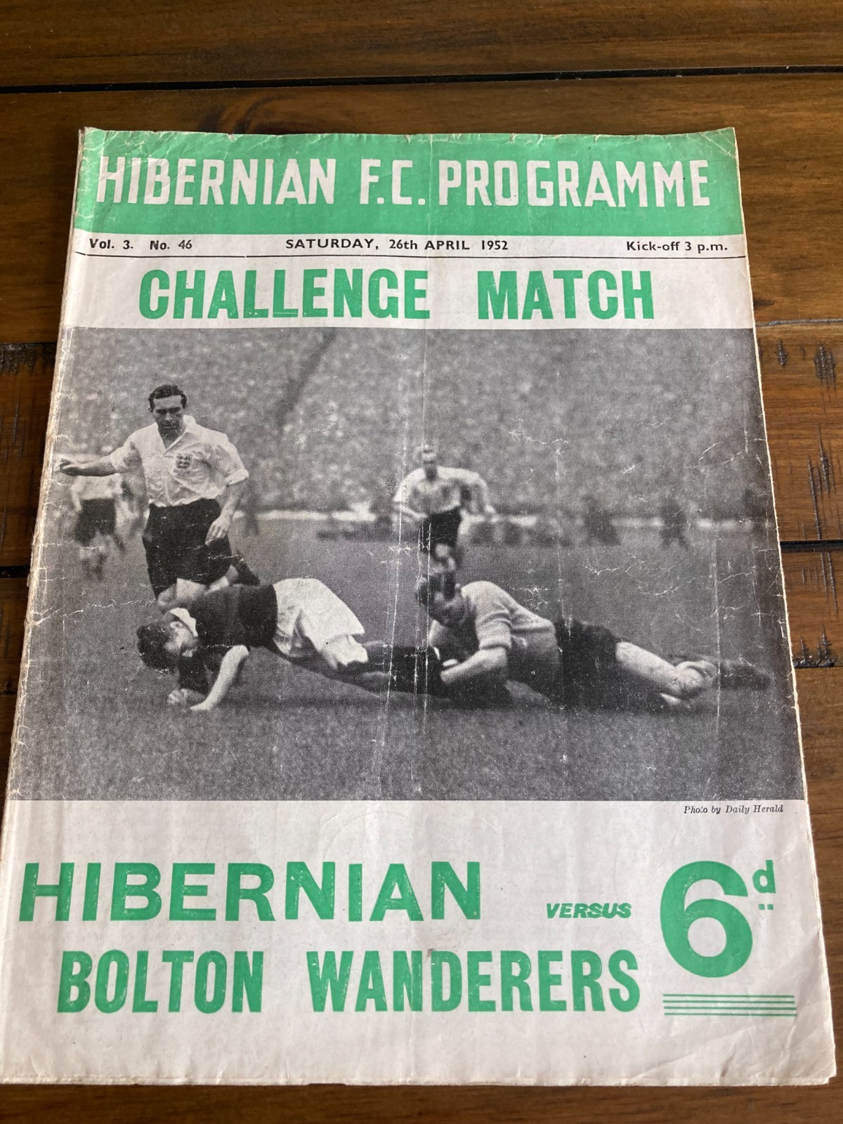 1951 -1952  Hibernian v Bolton Wanderers Friendly