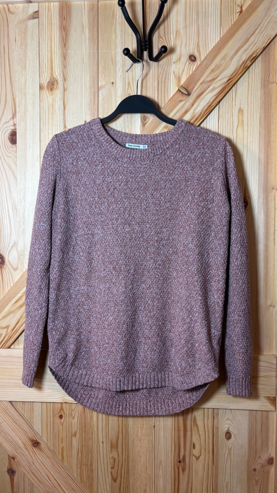 Pink Clover Medium Pink Textured Knit Pullover Sweater Pink Clover Medium Pink Textured Knit Pullover Sweater