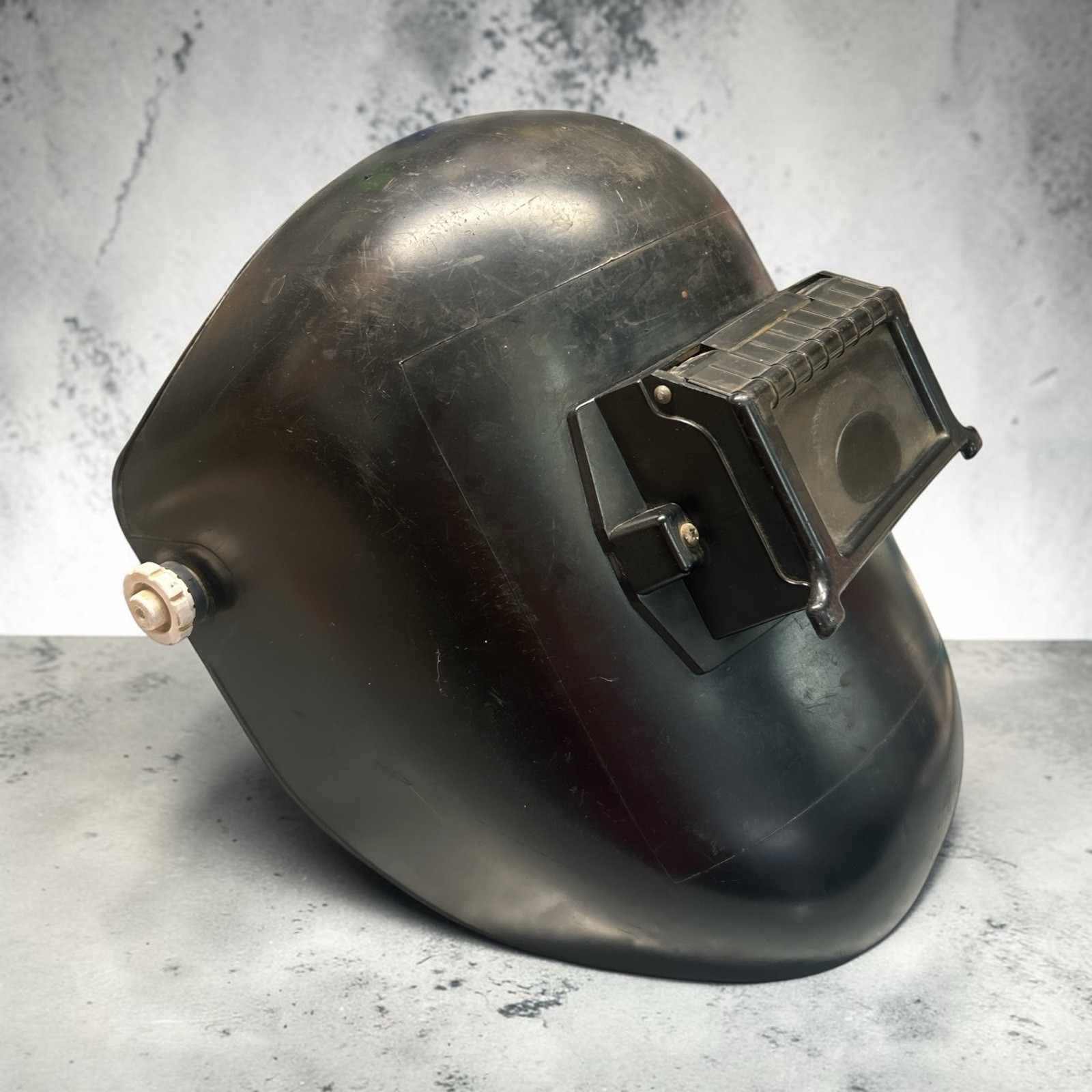Plastic Welding Helmet Brand Unknown Sold As Is Plastic Welding Helmet Brand Unknown Sold As Is