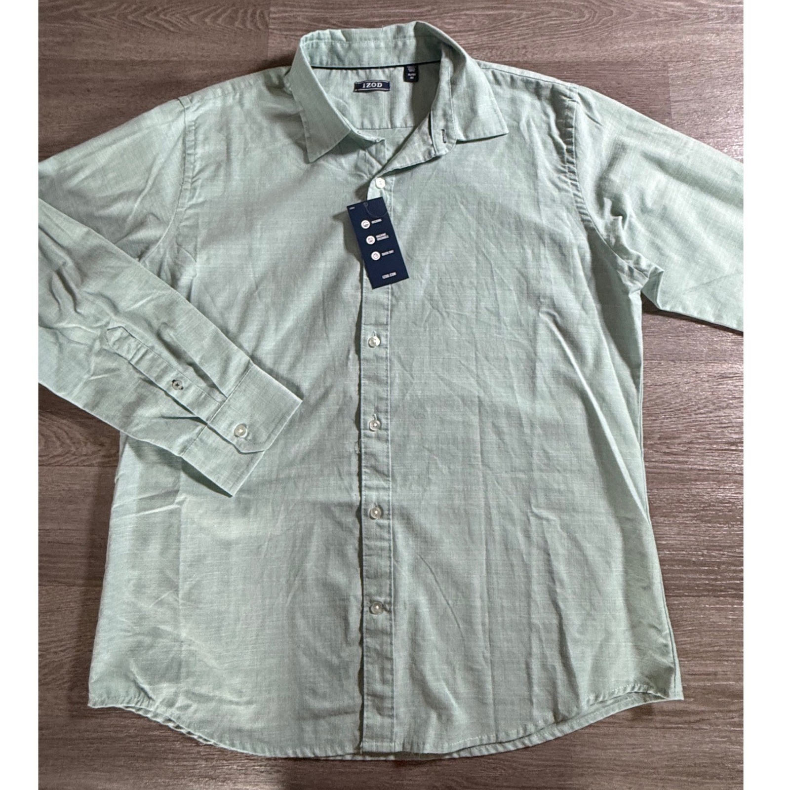 IZOD Mens XL Sage Green Long Sleeve Button Down Wicking Quick Dry Shirt NWT IZOD Mens XL Sage Green Long Sleeve Button Down Wicking Quick Dry Shirt NWT