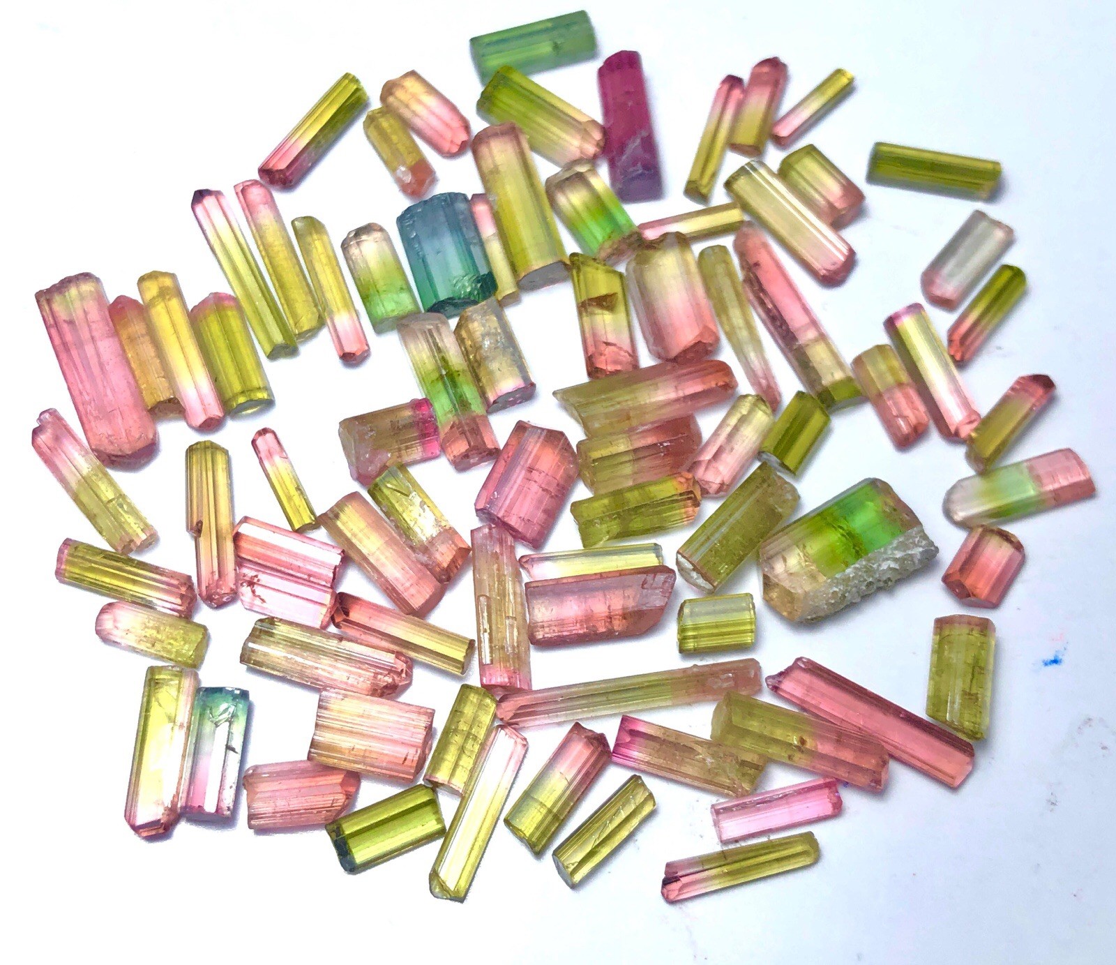 45 Ct Natural Bi-color Tourmaline crystal lot| cutting Grade bi-color tourmaline 45 Ct Natural Bi-color Tourmaline crystal lot| cutting Grade bi-color tourmaline