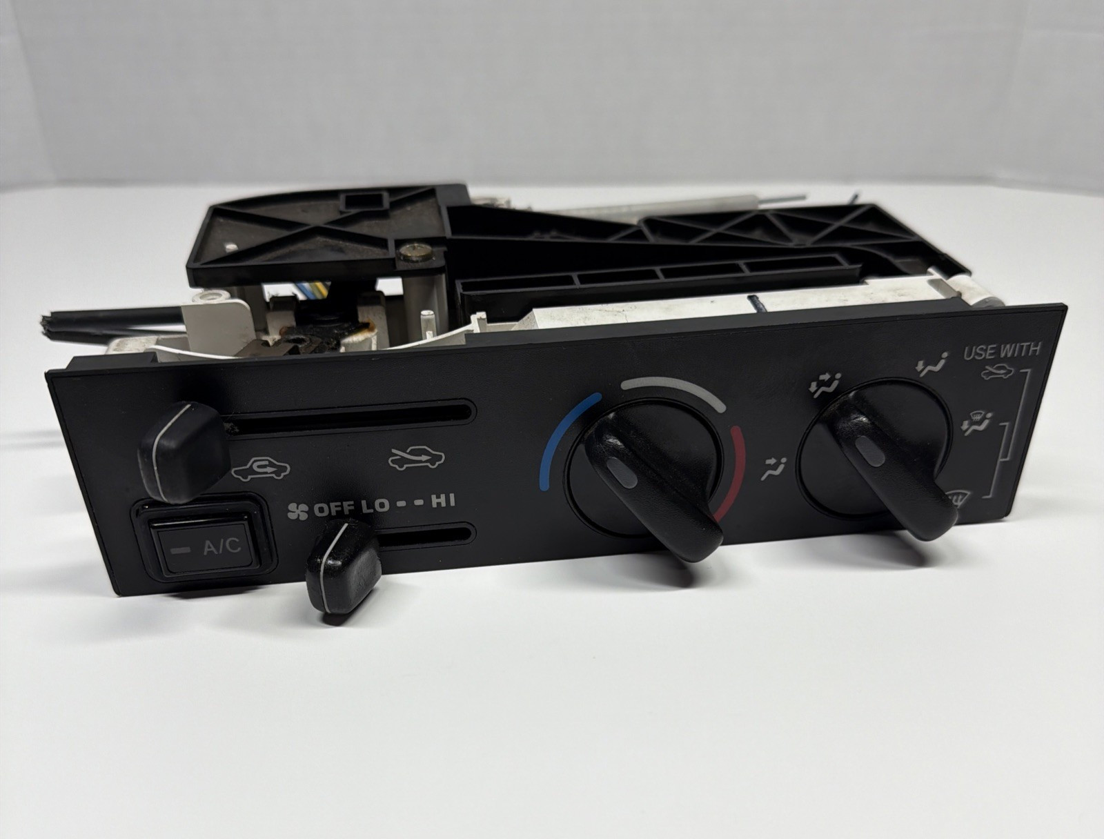 1998-2000 OEM Toyota 4Runner Tacoma AC Heater Manual Climate Control 388001-5040
