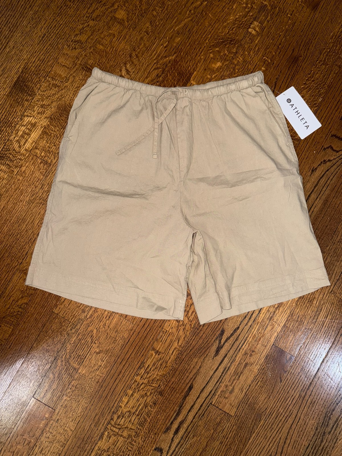 NWT Athleta Paradise Bermuda Shorts Linen Blend Flax Beige - MEDIUM NWT Athleta Paradise Bermuda Shorts Linen Blend Flax Beige - MEDIUM