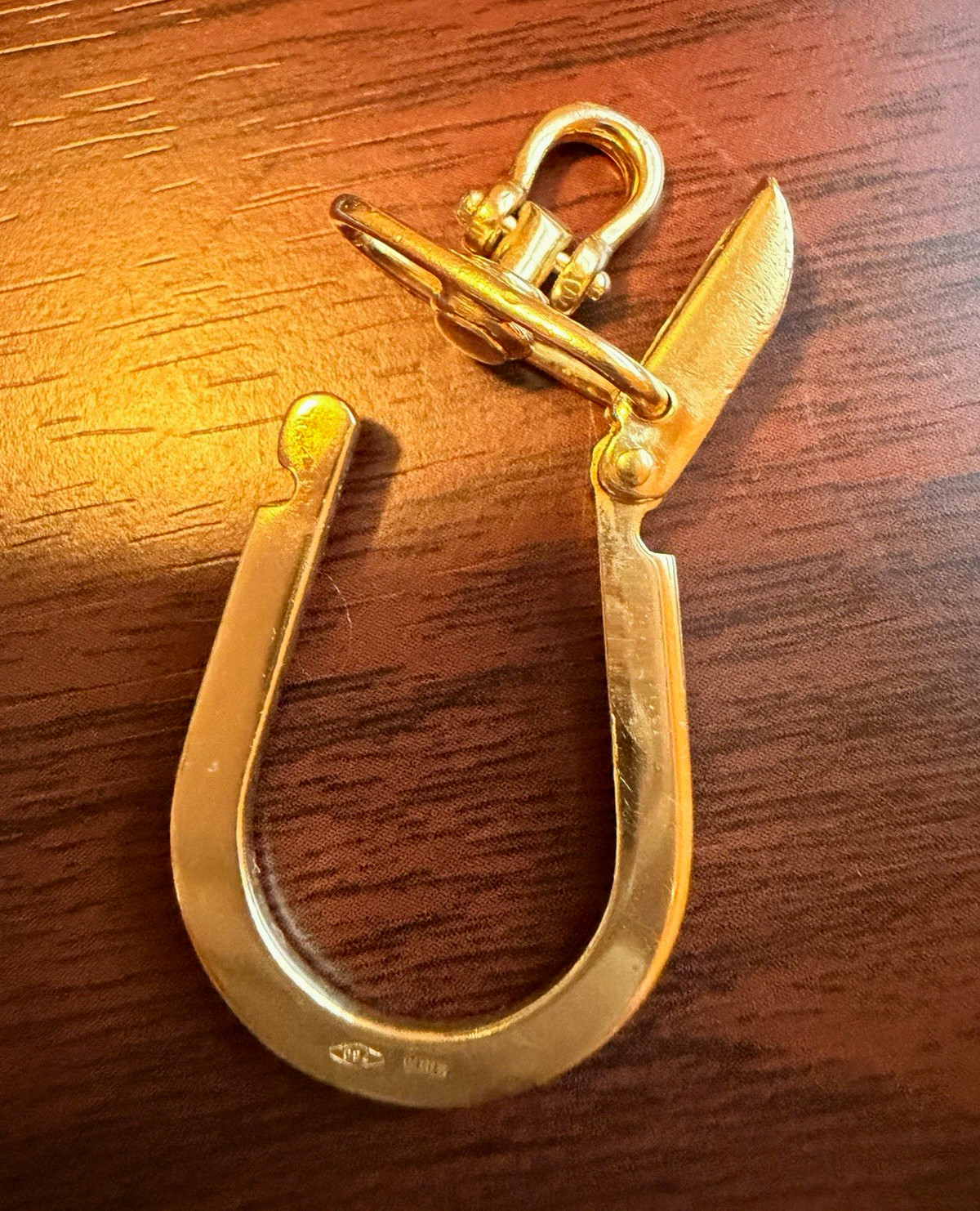 Vintage rare 18k solid gold key ring style charm holder Vintage rare 18k solid gold key ring style charm holder