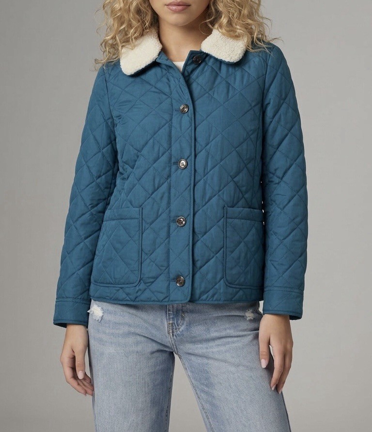 NWT Talbots Women’s Size PM Blue Polyester Button Up Barn Jacket Faux Fur Collar NWT Talbots Women’s Size PM Blue Polyester Button Up Barn Jacket Faux Fur Collar