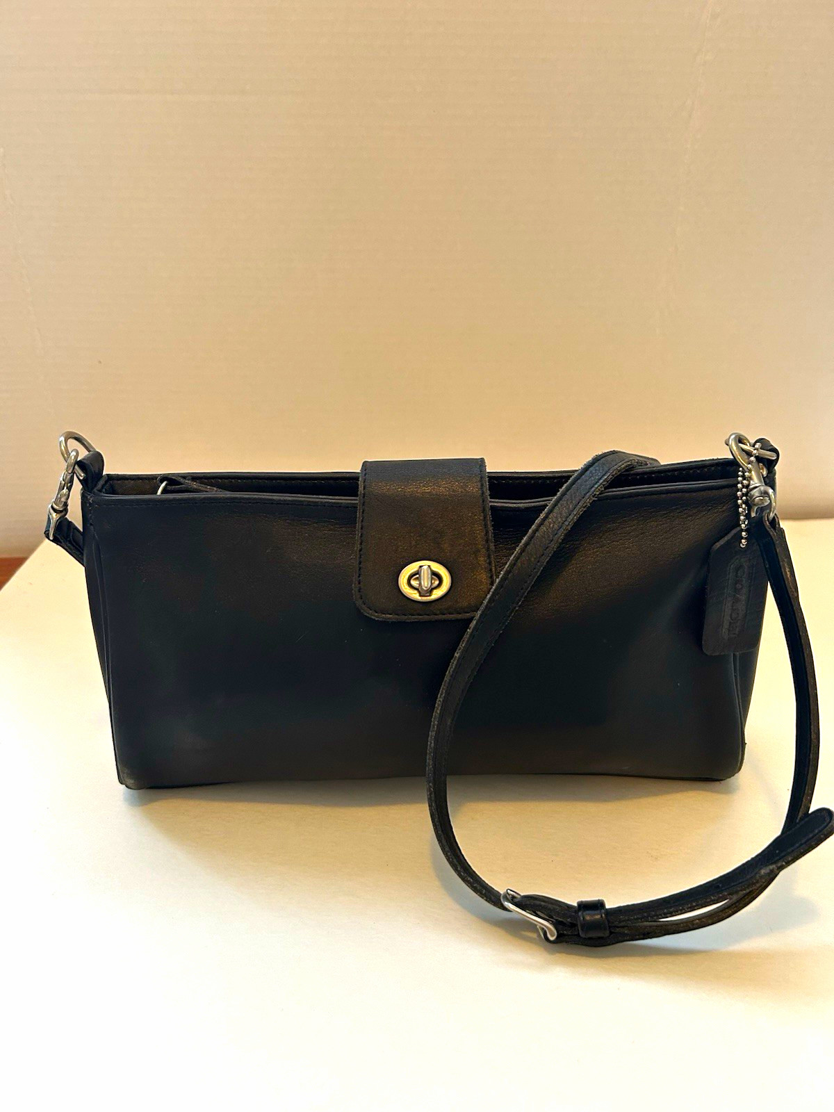 Coach Black Crossbody Bag Turn Lock & Zip, Silver Hardware, Detachable Strap Coach Black Crossbody Bag Turn Lock & Zip, Silver Hardware, Detachable Strap