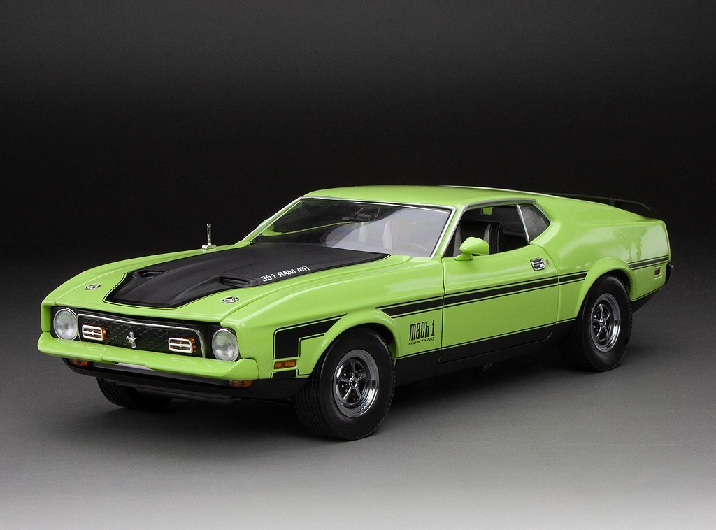 SUNSTAR - 1:18 SCALE - 1971 Ford Mustang MACH 1 – Grabber Lime - 3638 SUNSTAR - 1:18 SCALE - 1971 Ford Mustang MACH 1 – Grabber Lime - 3638