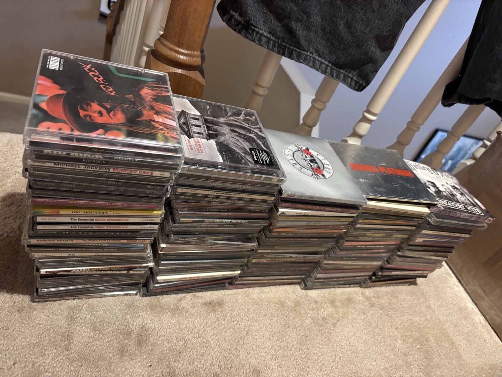 LARGE LOT OF OVER 100 MOSTLY ROCK N ROLL CD'S--KID ROCK, OZZY, MOTLEY CRUE++ LARGE LOT OF OVER 100 MOSTLY ROCK N ROLL CD'S--KID ROCK, OZZY, MOTLEY CRUE++