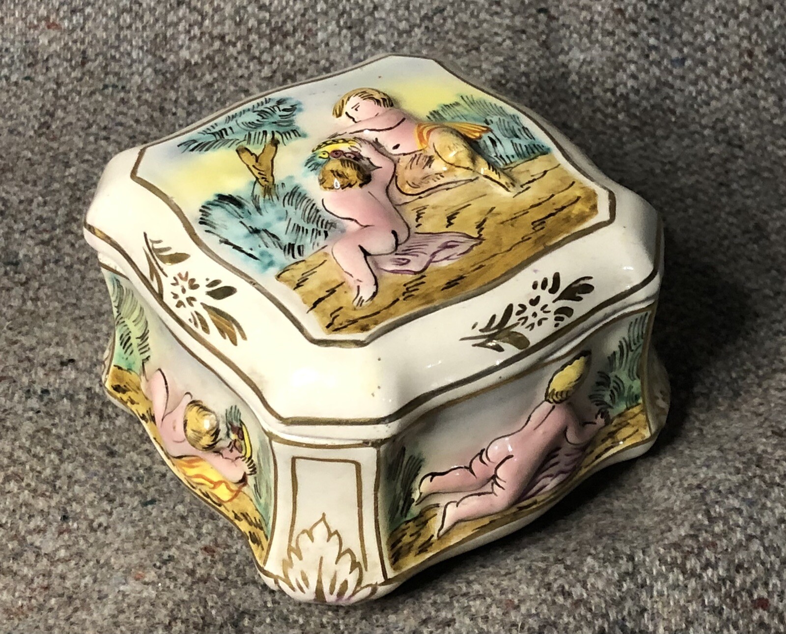 VINTAGE ARDALT CAPODIMINTE ITALY TRINKET DISH FOOTED LIDDED CERAMIC BOYS PLAYING VINTAGE ARDALT CAPODIMINTE ITALY TRINKET DISH FOOTED LIDDED CERAMIC BOYS PLAYING