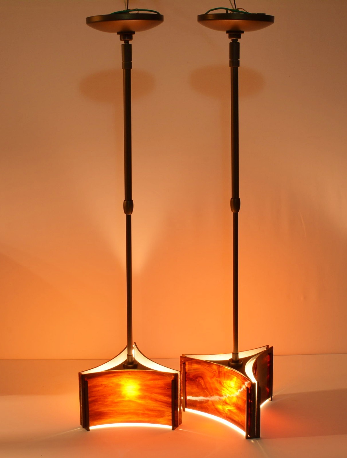 Pair- Hubbardton Forge Topaz Slag Glass Exos Delta Mini Pendant Lights Excellent Pair- Hubbardton Forge Topaz Slag Glass Exos Delta Mini Pendant Lights Excellent