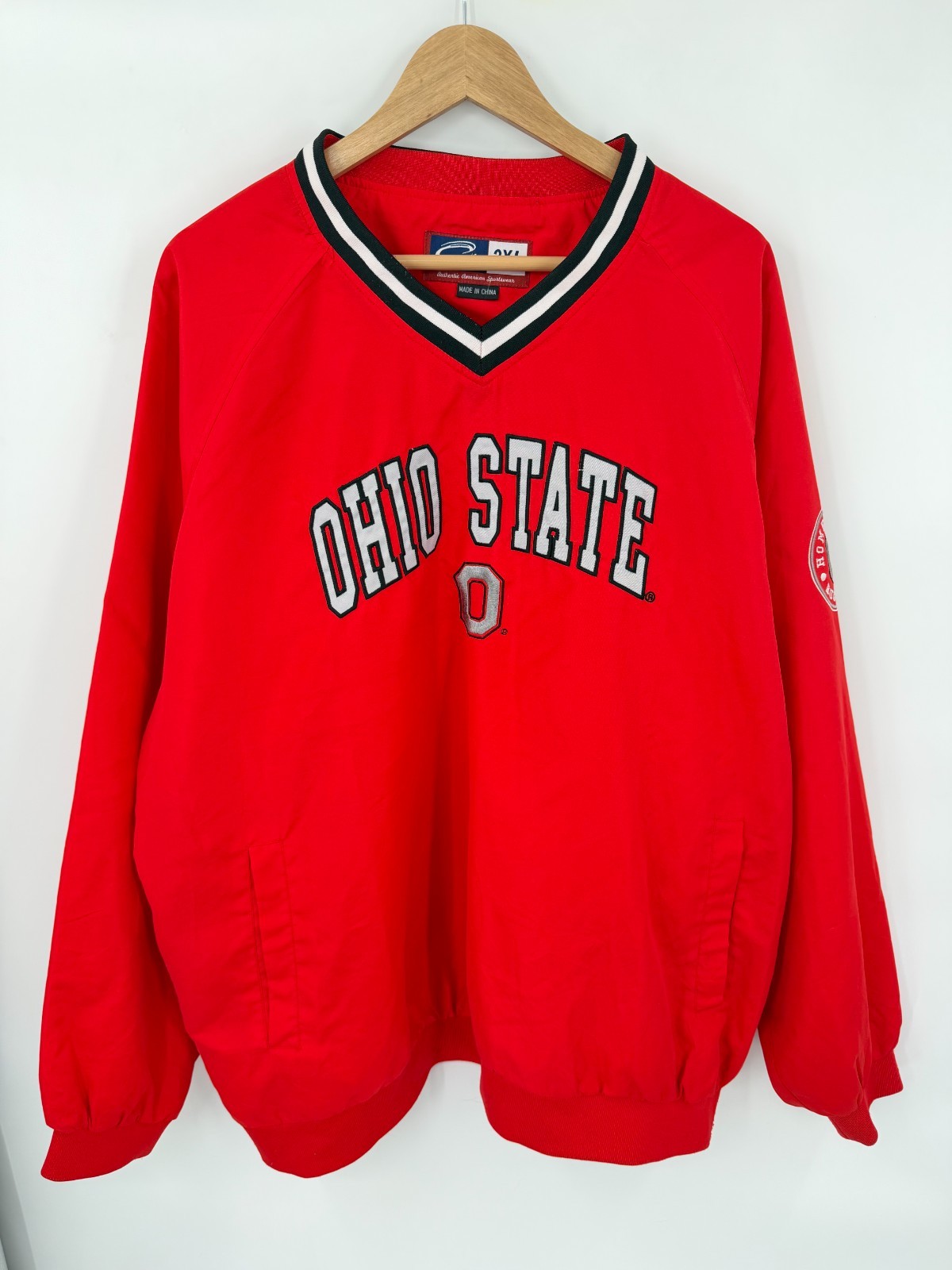 Vintage Cadre Ohio State Buckeyes V-Neck Pullover Windbreaker Red Mens Size 2XL Vintage Cadre Ohio State Buckeyes V-Neck Pullover Windbreaker Red Mens Size 2XL