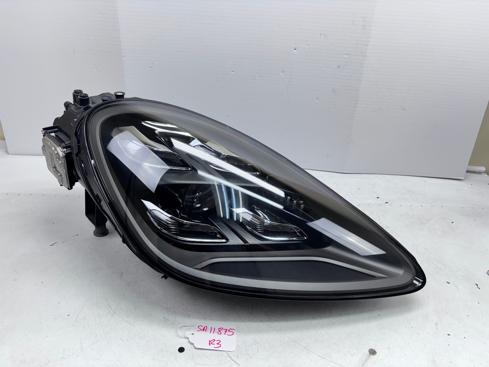 2019-2023 Porsche Cayenne Gts Led Front Right OEM Headlight 9y0941036k 2019-2023 Porsche Cayenne Gts Led Front Right OEM Headlight 9y0941036k