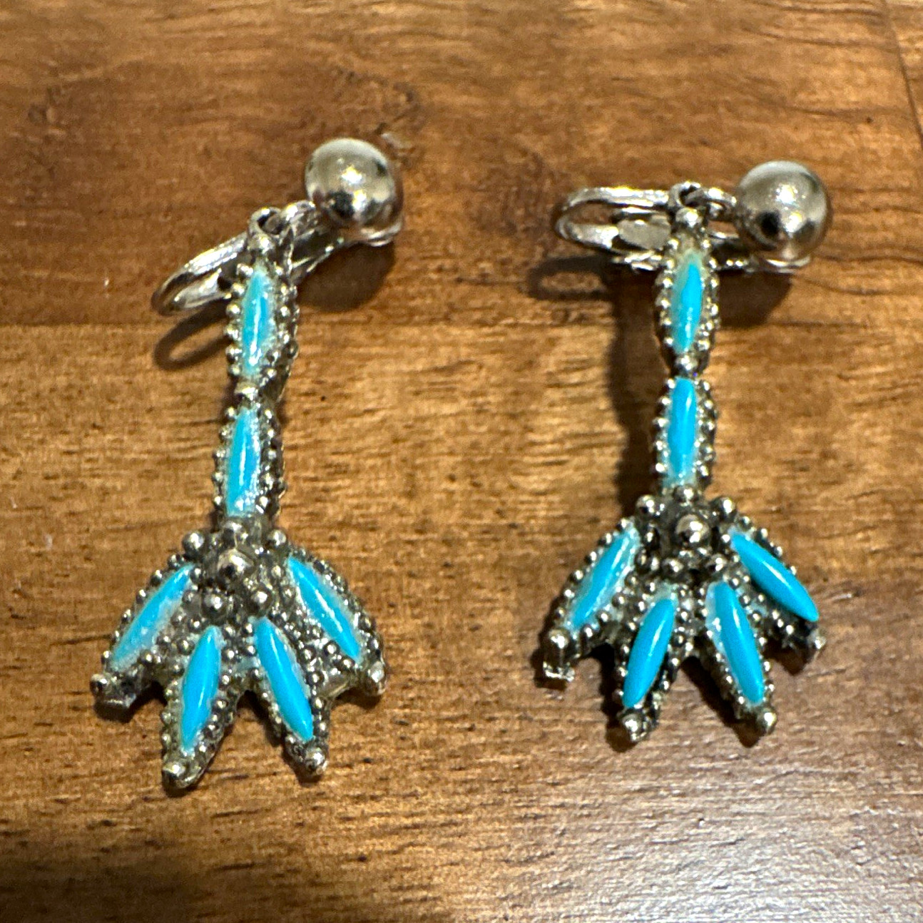 ⁠Vintage Native American Zuni Turquoise Needlepoint Dangle Clip On Earrings