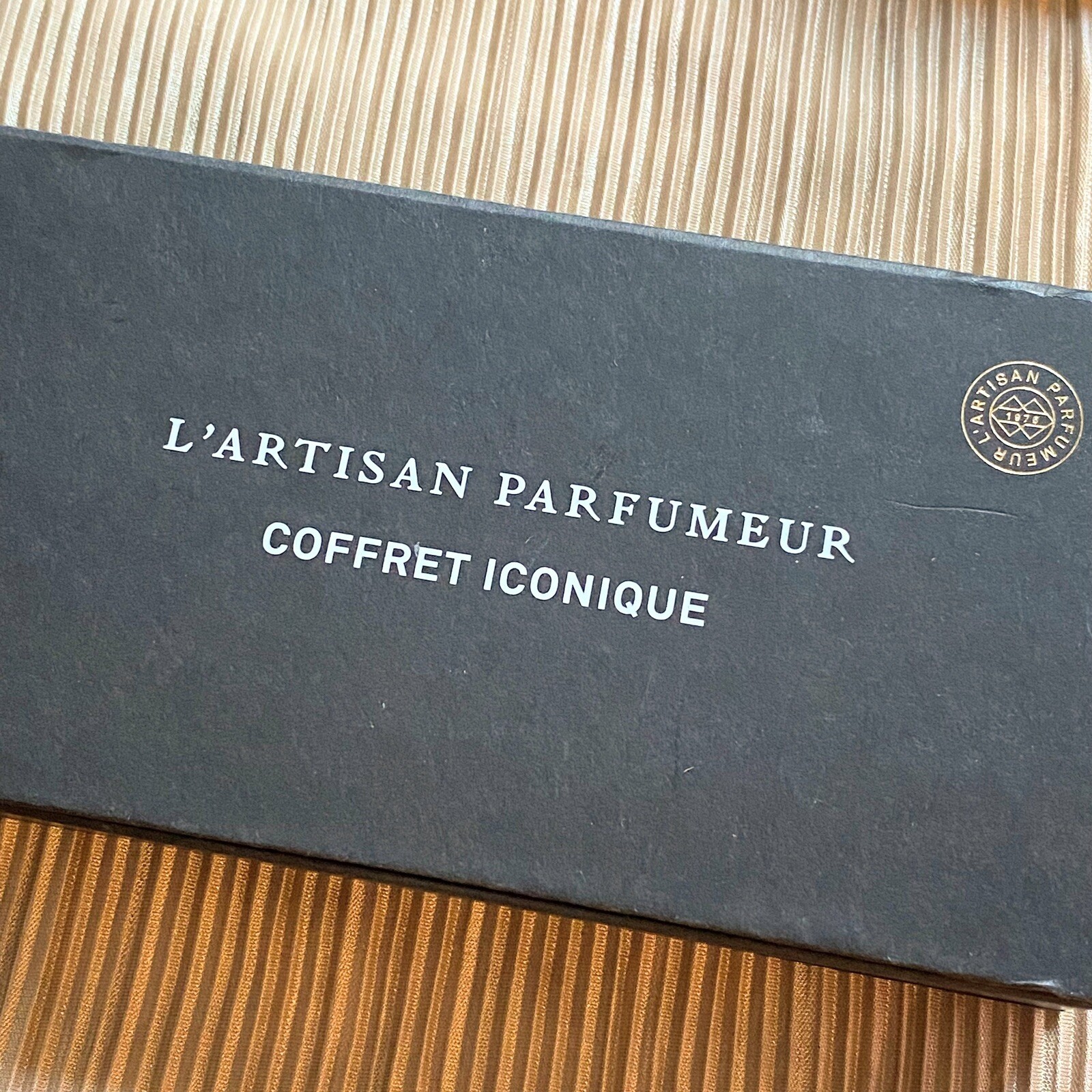 L\'Artisan Parfumeur CHOOSE Soleil Arcana Tenebrae Peche Abyssae Mirabilis Iris L\'Artisan Parfumeur CHOOSE Soleil Arcana Tenebrae Peche Abyssae Mirabilis Iris