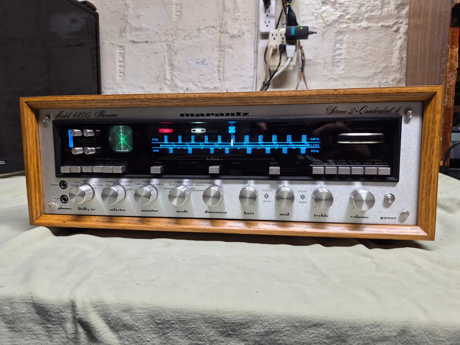 MARANTZ 4400 AM/FM QUAD RECEVIER WITH WC-43 CABINET FULLY RESTORED
